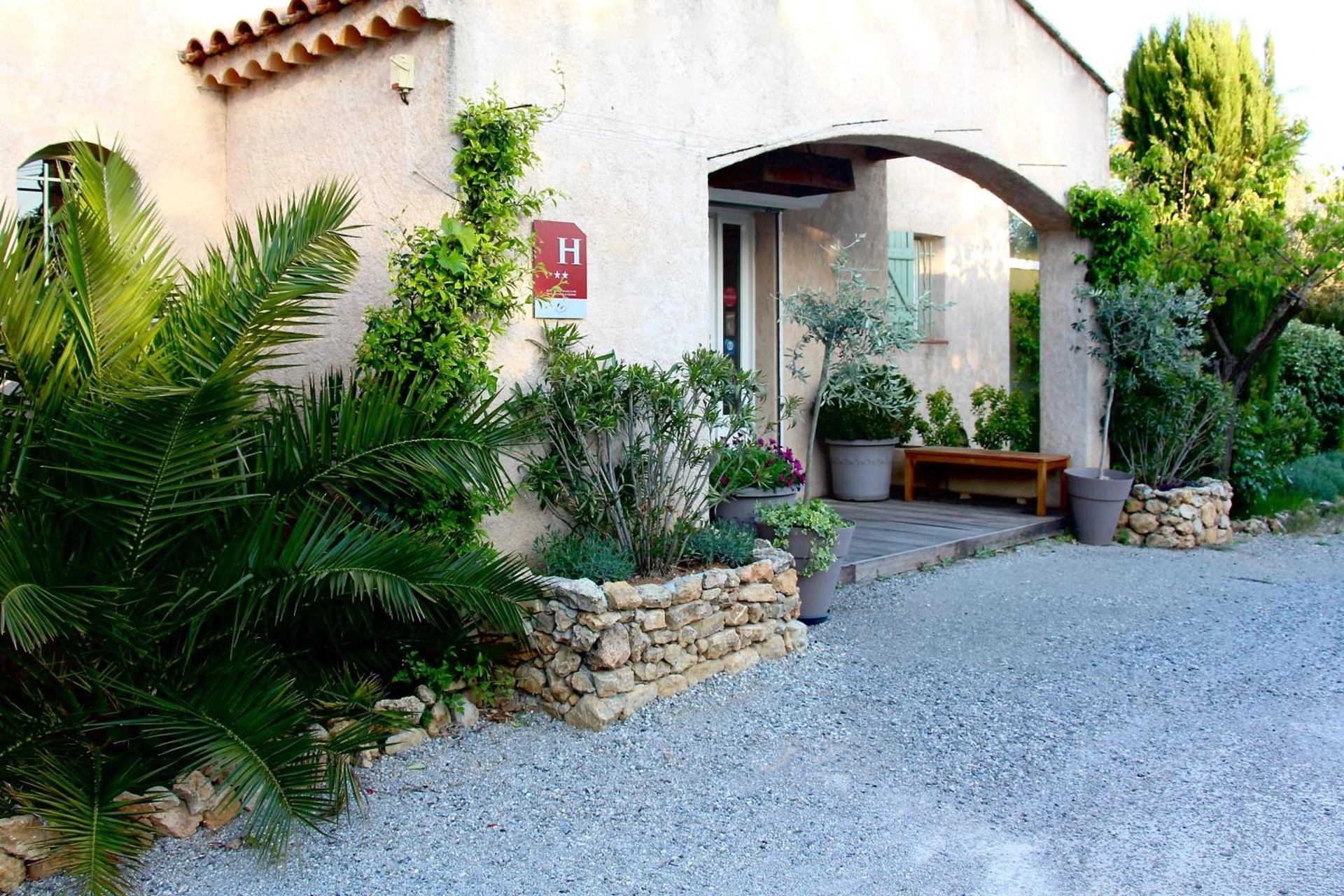 Organiser un séminaire d'entreprise : Hotel Les Oliviers à draguignan