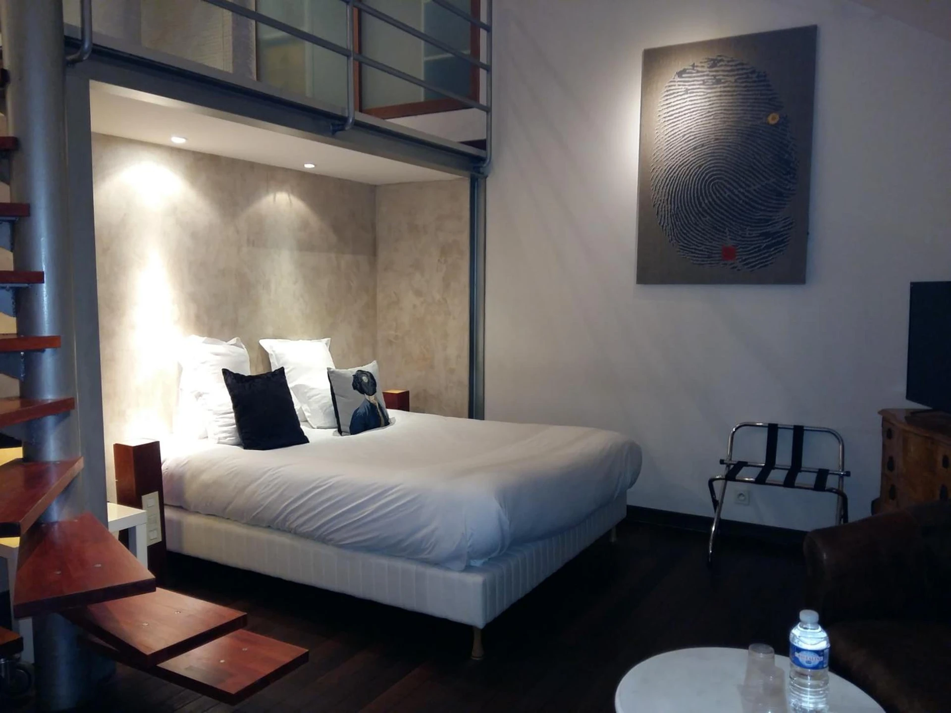 Chambre disponible pour un séminaire d'entreprise à Logis Hôtel Les Pages - Lunéville