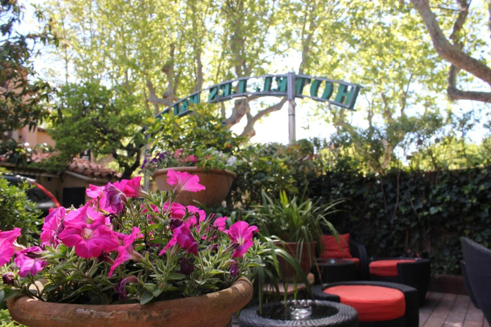 Chambre à Hôtel Les Palmiers - Organiser un séminaire d'entreprise à Saint-Tropez