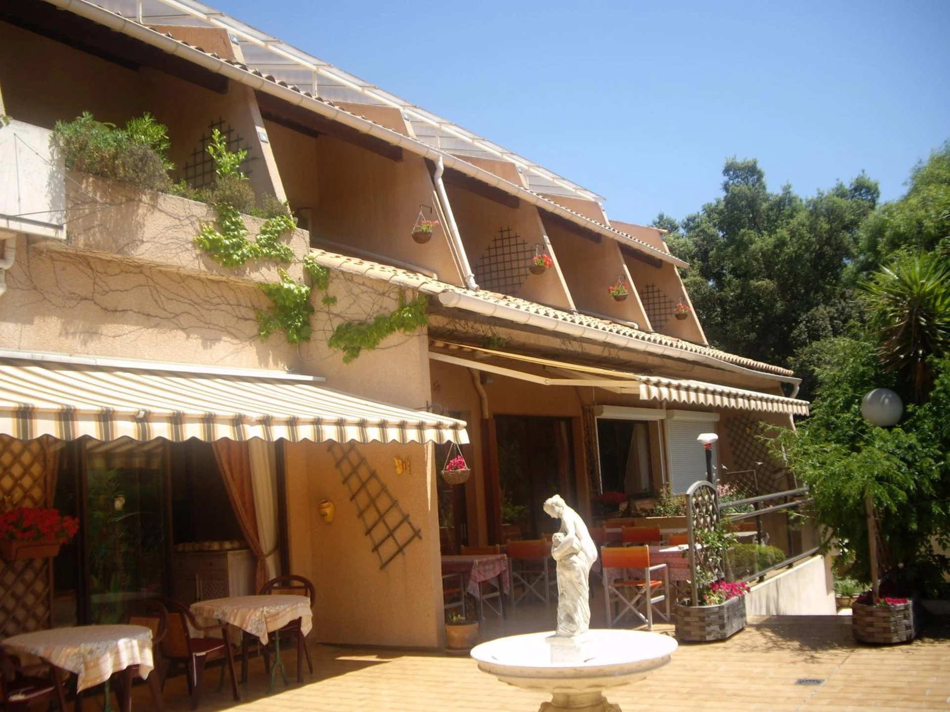 Organiser un séminaire d'entreprise : Hôtel Les Palmiers à bormes-les-mimosas