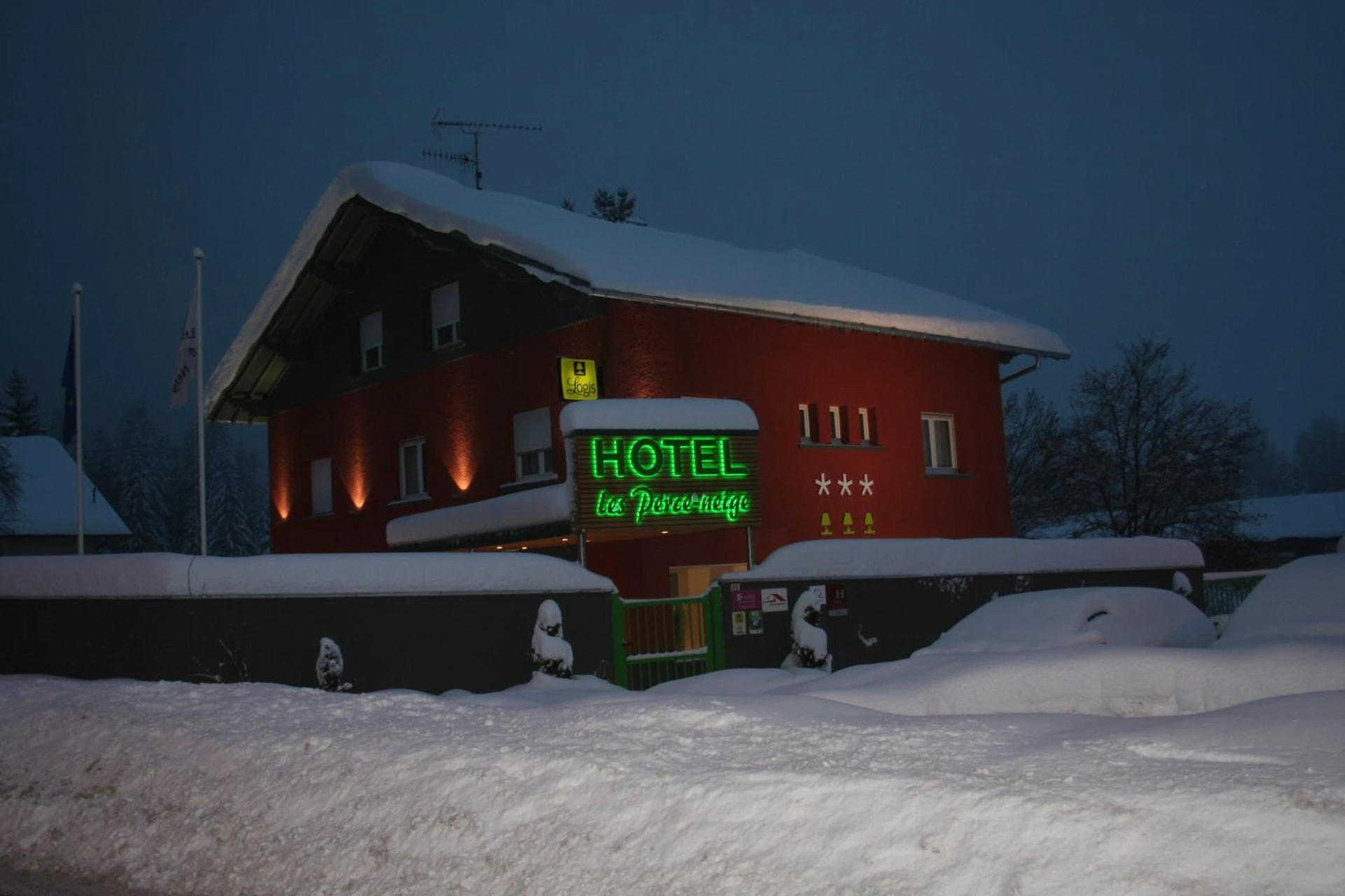 Organiser un séminaire d'entreprise : Logis Hôtel & Restaurant Les Perce-Neige à bonnetage