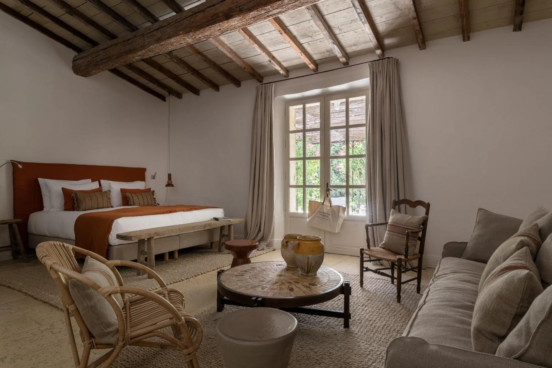 Magnifique chambre pour un séminaire d'entreprise à Les Petites Maisons - Hameau des Baux - Paradou