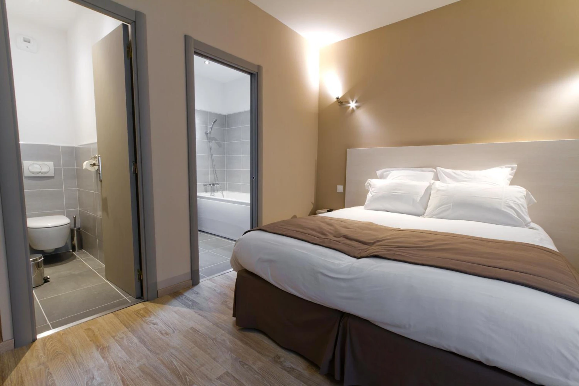 Chambre disponible pour un séminaire d'entreprise à Hôtel Les Petits Oreillers - Saint-Martin-dʼArdèche