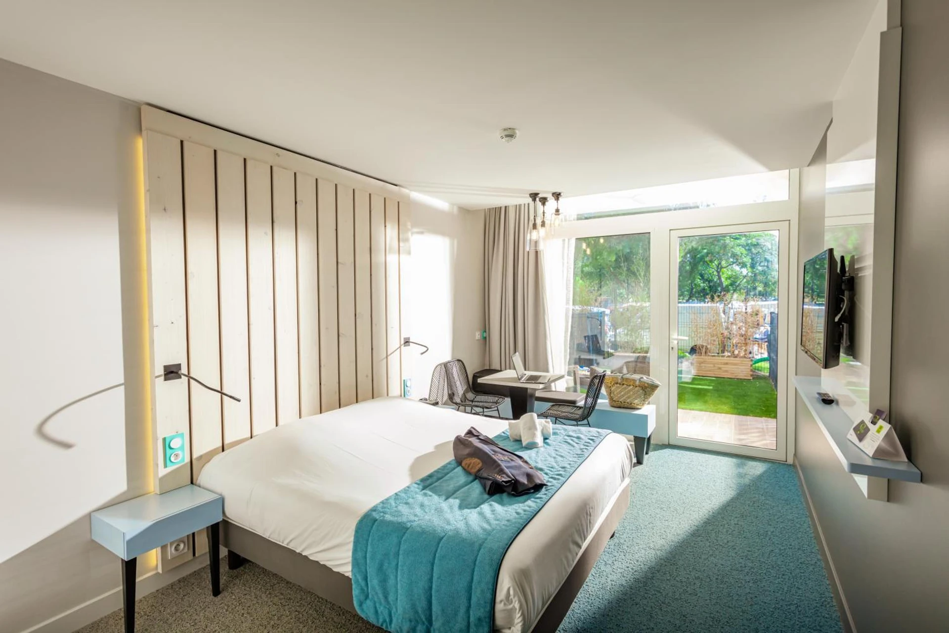 Chambre disponible pour un séminaire d'entreprise à Logis Hôtel Les Pins - Opéralia - Balaruc-les-Bains