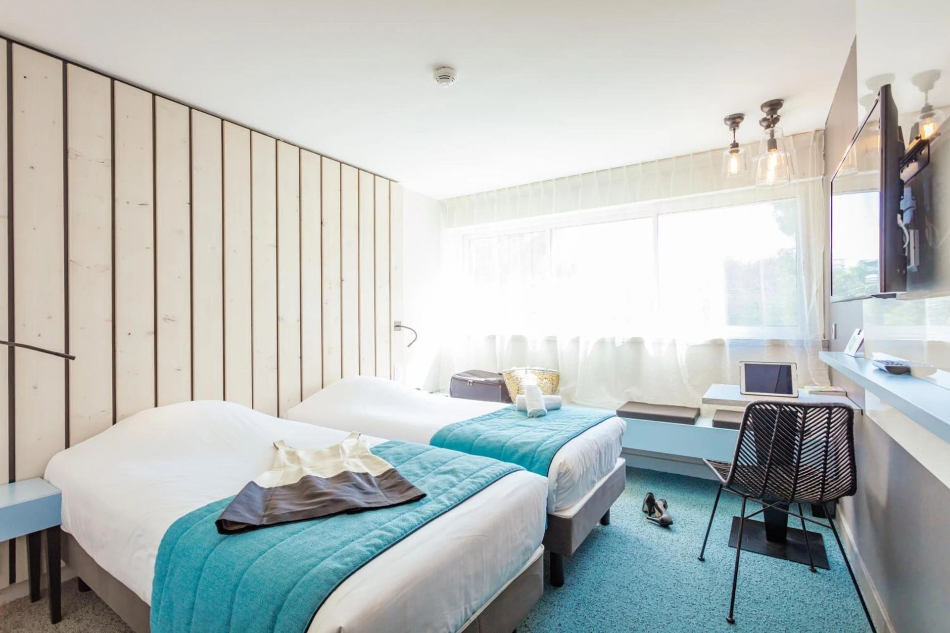 Magnifique chambre pour un séminaire d'entreprise à Logis Hôtel Les Pins - Opéralia - Balaruc-les-Bains