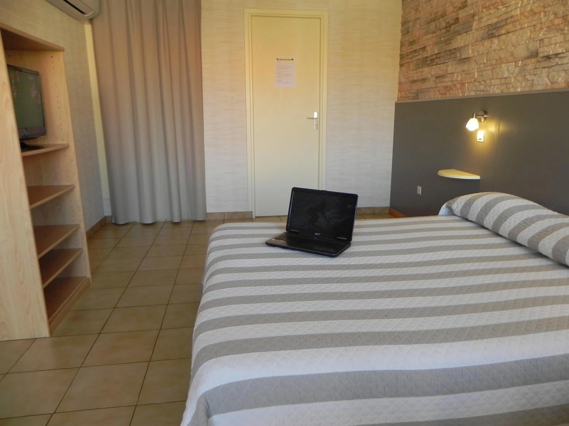 Magnifique chambre pour un séminaire d'entreprise à Hotel Les Pins - Hourtin
