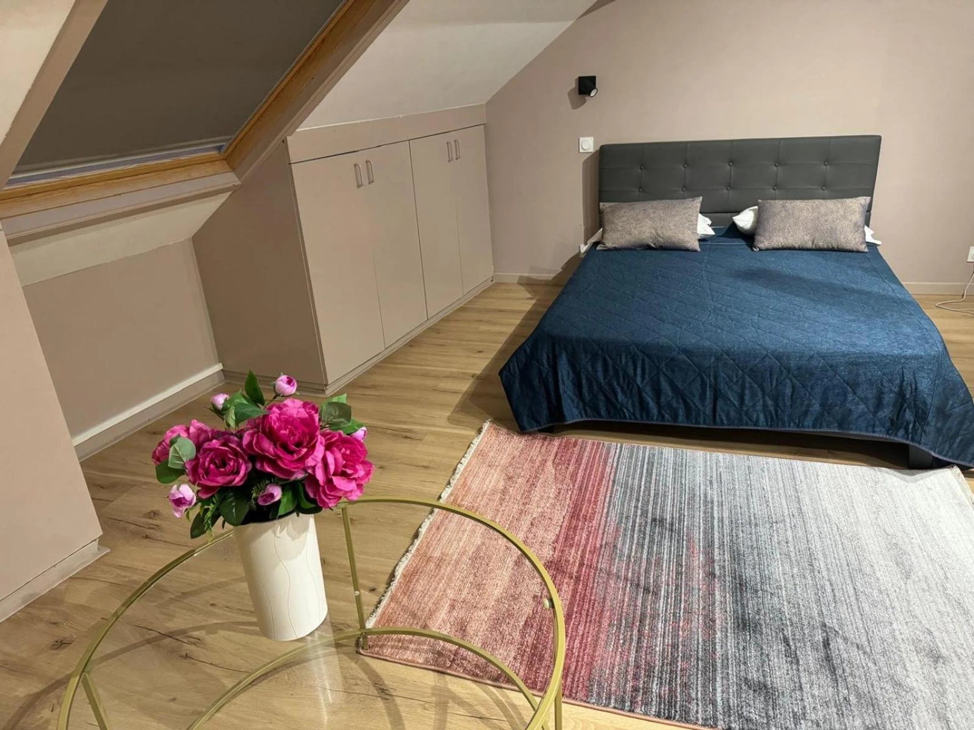 Chambre disponible pour un séminaire d'entreprise à Gîtes by Hôtel Les Reflets Jaunes - Givet