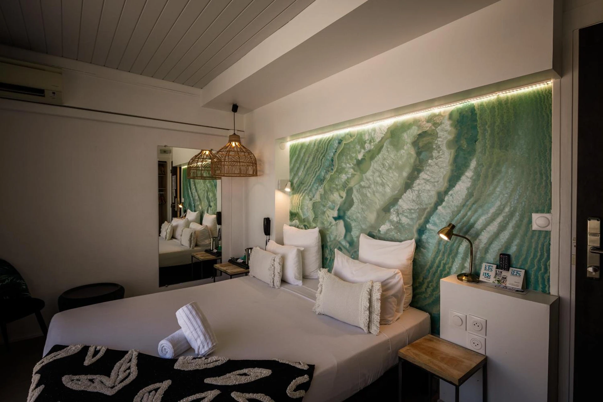 Chambre disponible pour un séminaire d'entreprise à Hôtel Les Sables - Urban Style - by Logis Hotels - Canet-en-Roussillon