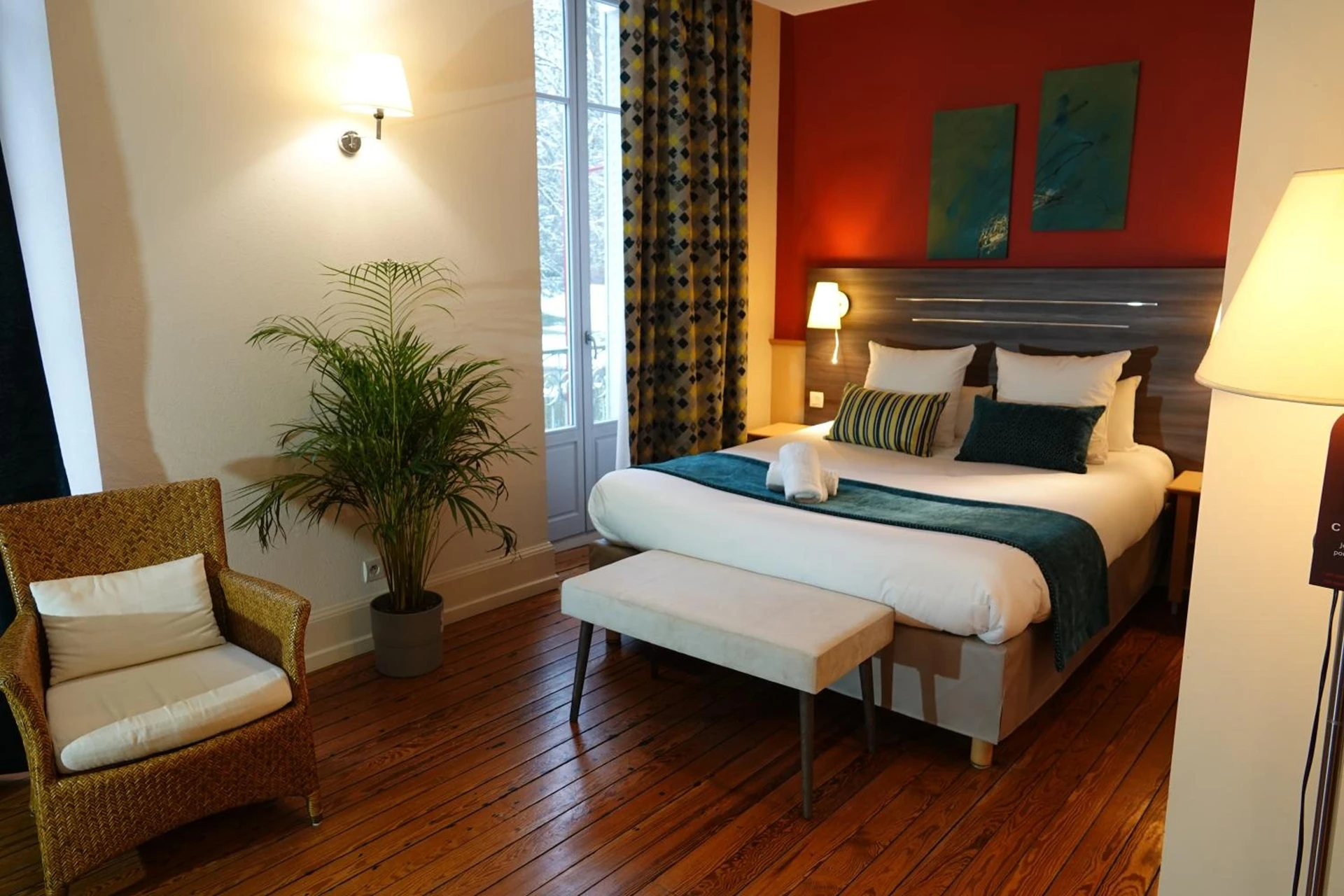 Chambre disponible pour un séminaire d'entreprise à HOTEL CERISE - LES SOURCES Luxeuil-les-Bains - Luxeuil-les-Bains