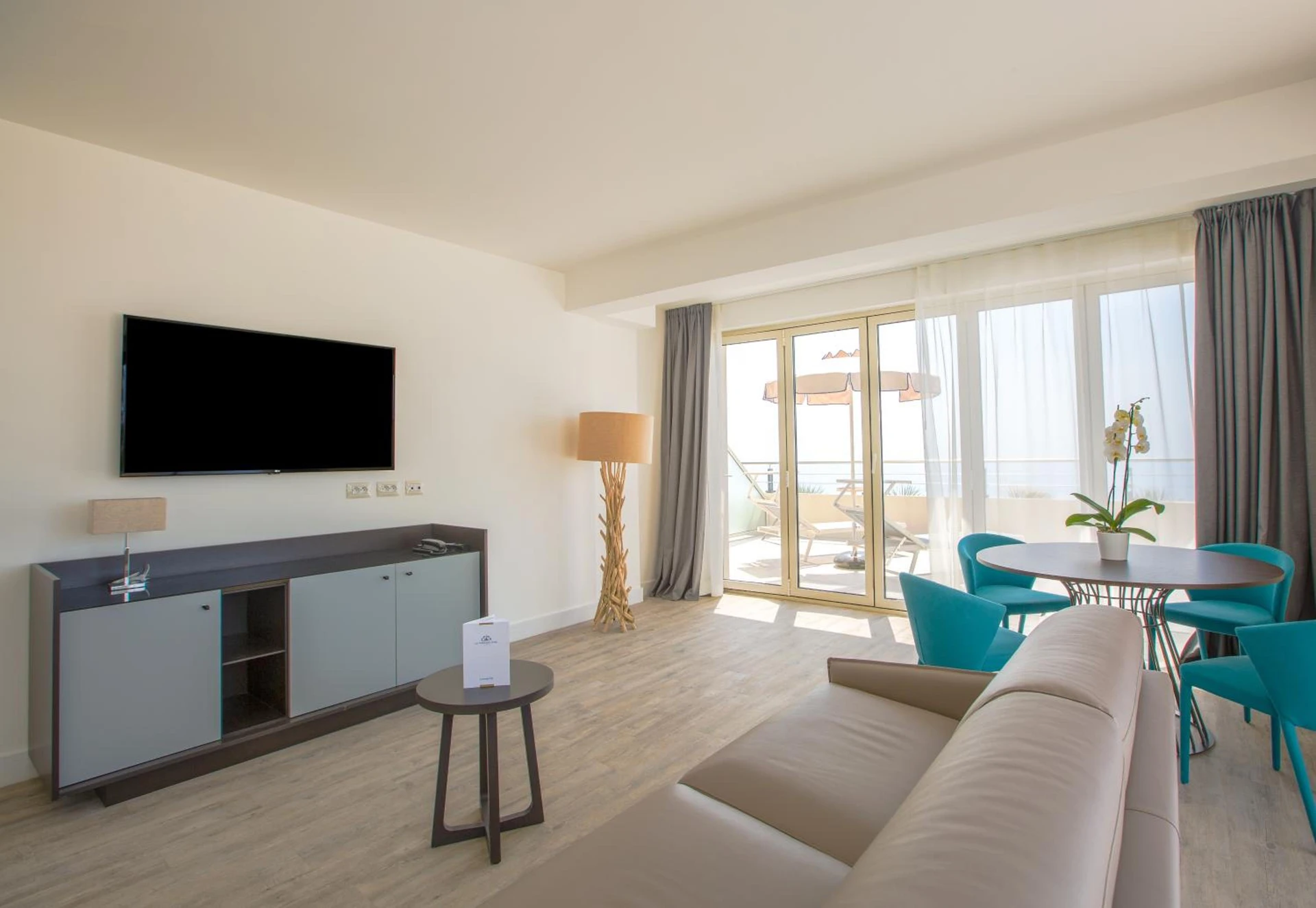 Magnifique chambre pour un séminaire d'entreprise à Les Terrasses d'Eze - Hôtel & Spa - Èze