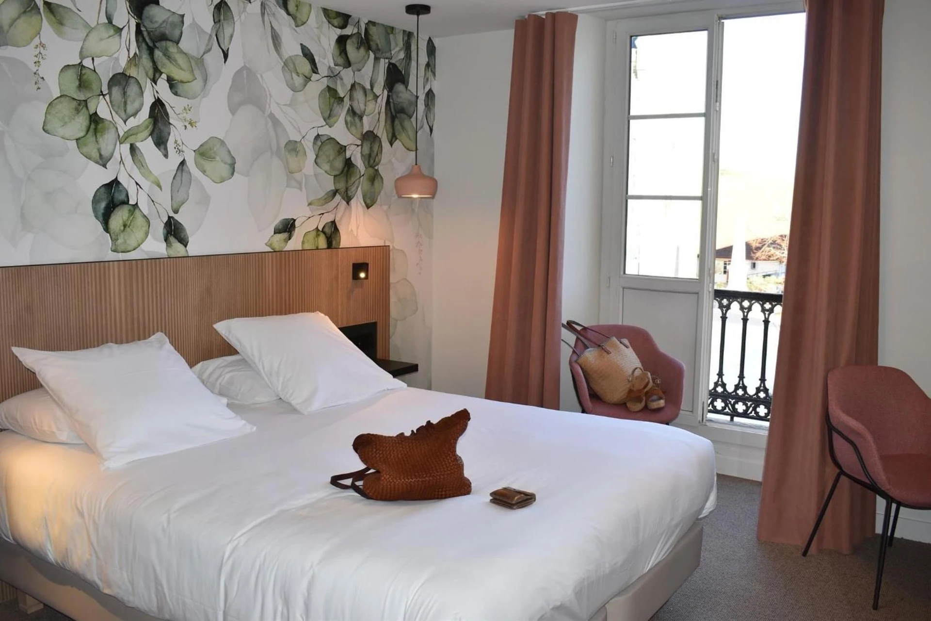 Magnifique chambre pour un séminaire d'entreprise à Hotel Les Tilleuls - Hasparren