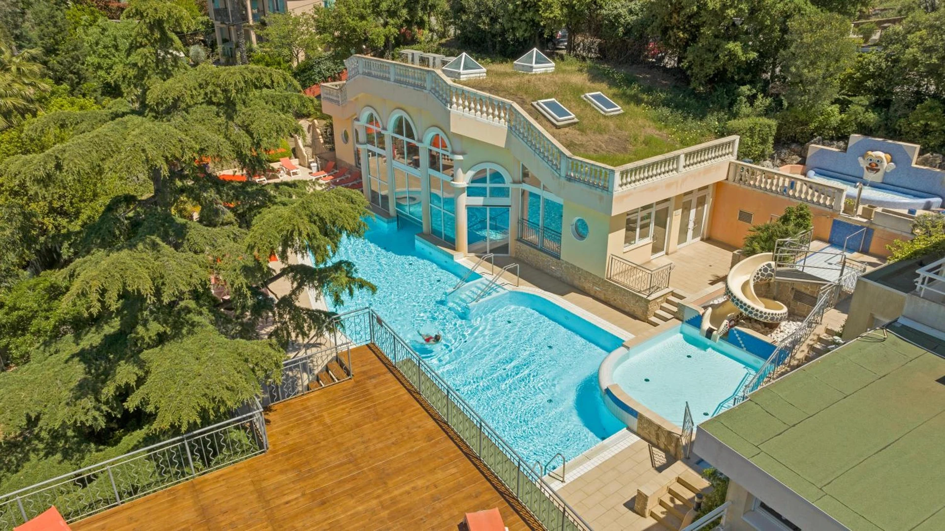 Organiser un séminaire d'entreprise : Hotel Les Tourelles à sainte-maxime