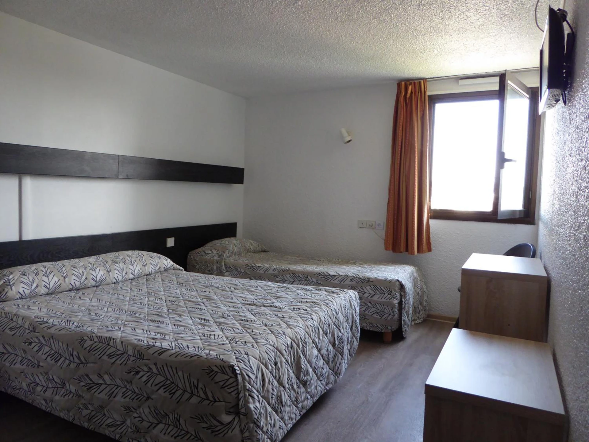 Chambre disponible pour un séminaire d'entreprise à Hotel les Tourrades - Cannes