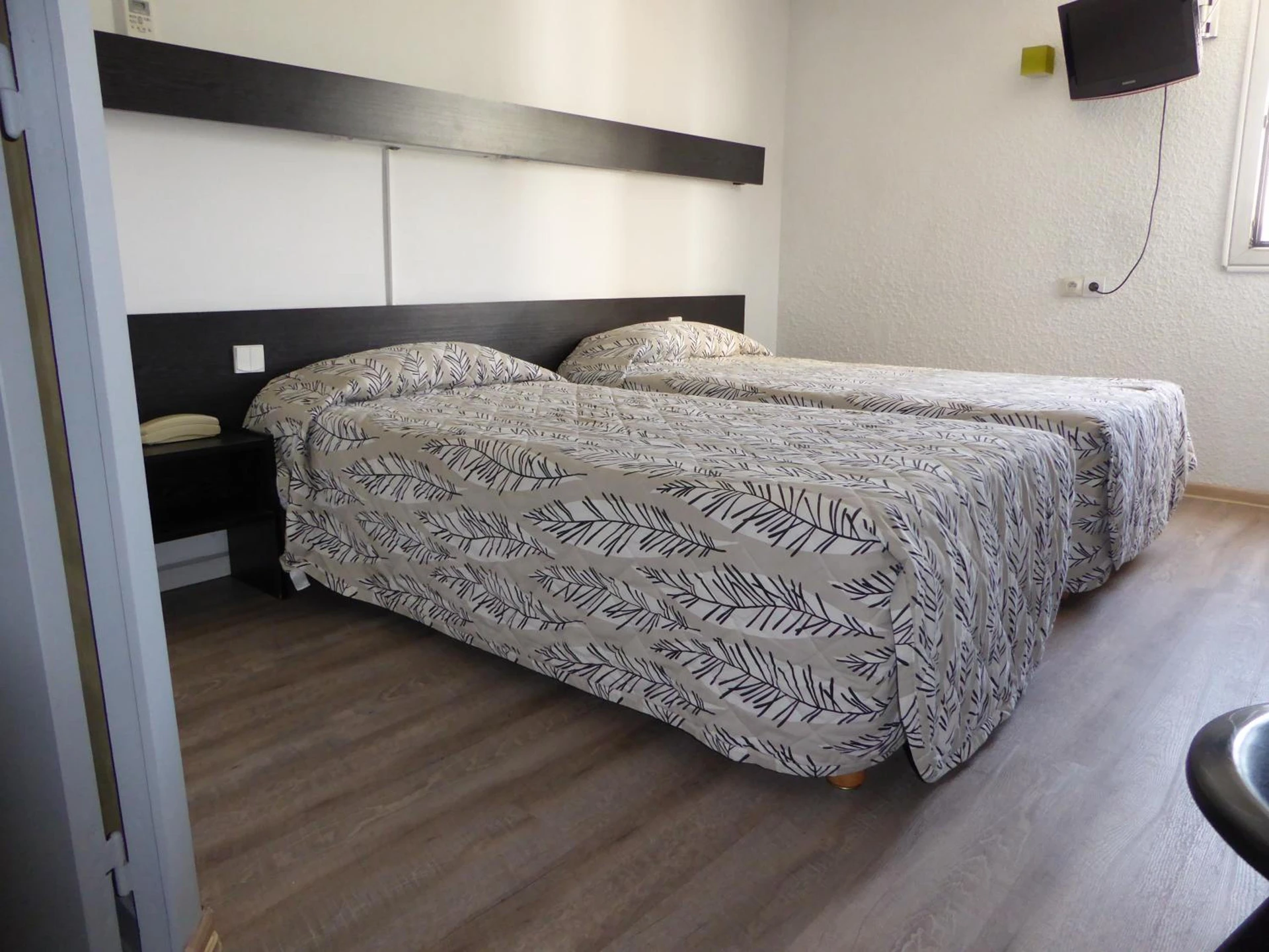 Chambre disponible pour un séminaire d'entreprise à Hotel les Tourrades - Cannes