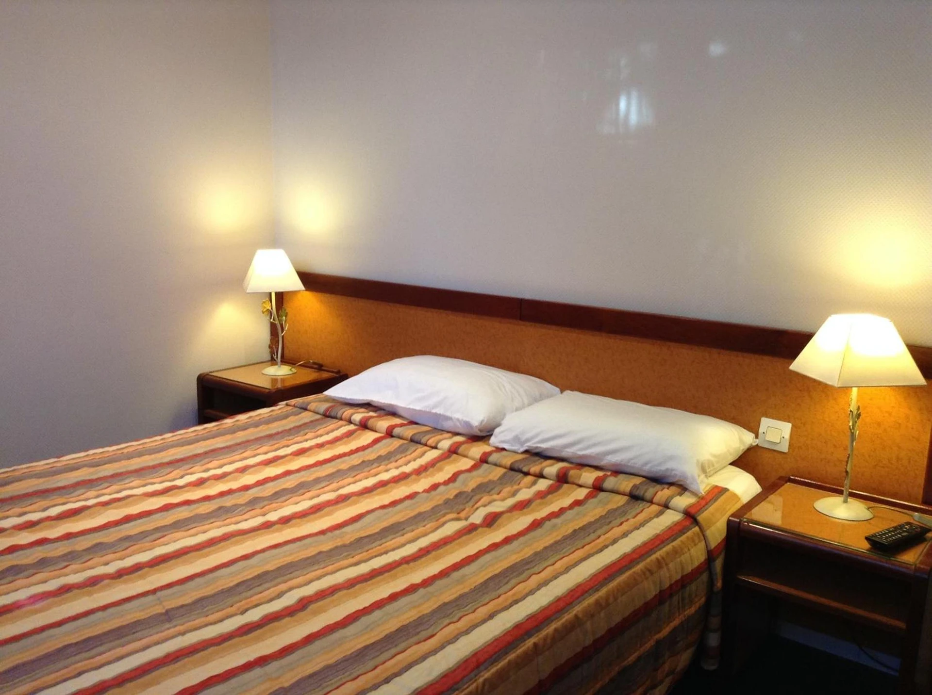 Chambre disponible pour un séminaire d'entreprise à Hotel les Troenes - Montpellier