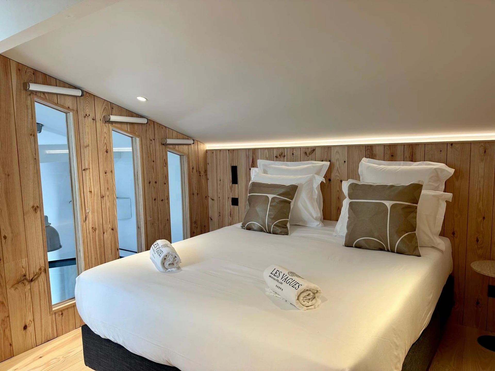 Chambre à Les Vagues Hotel & Spa - Organiser un séminaire d'entreprise à Arcachon