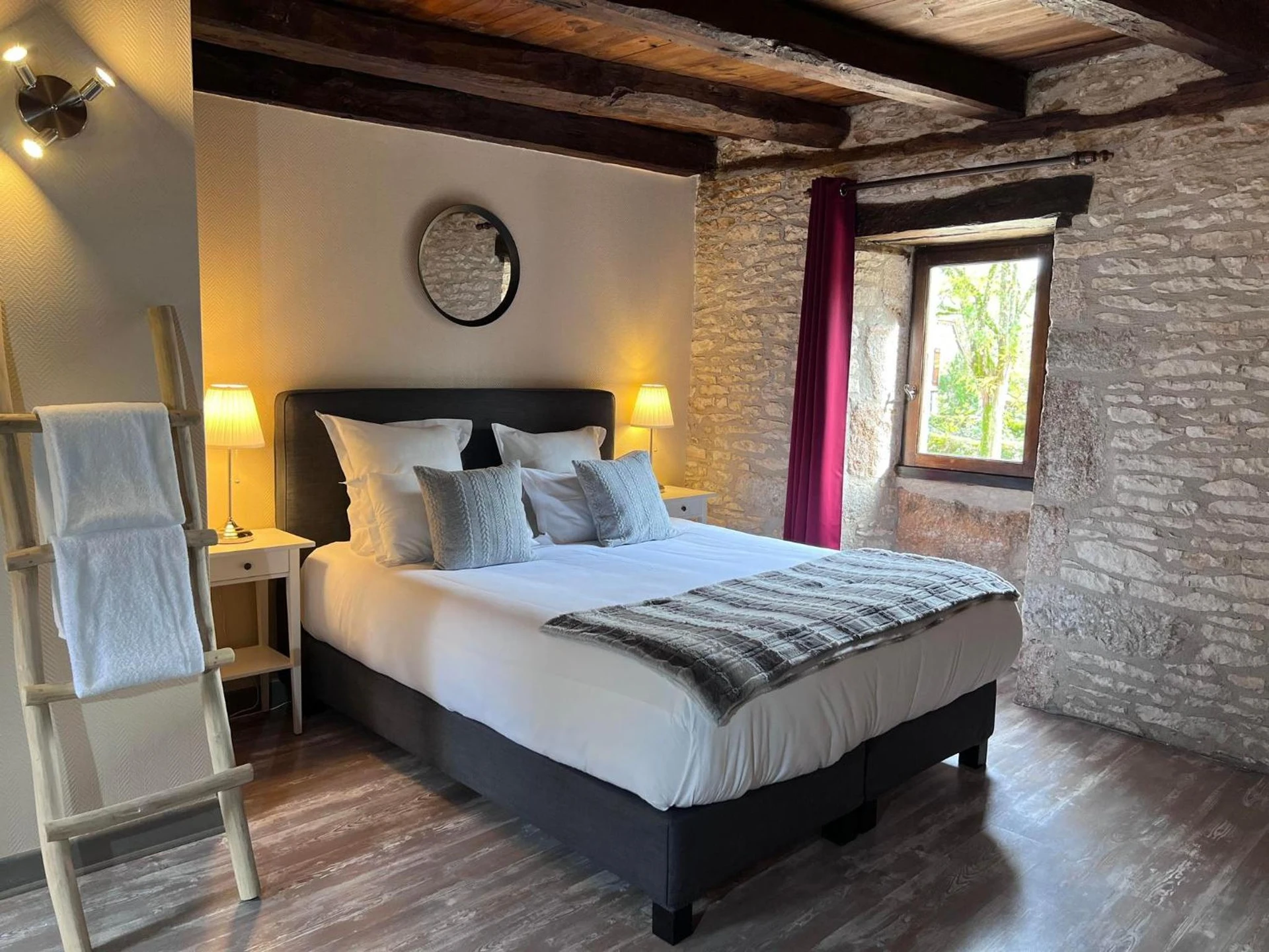 Chambre disponible pour un séminaire d'entreprise à Hôtel Les Vieilles Tours Rocamadour - Rocamadour