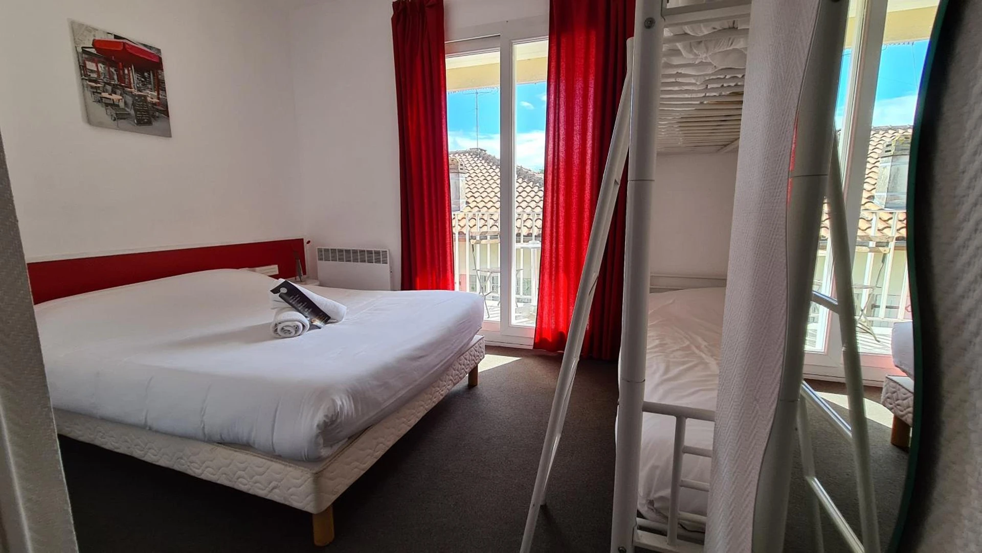 Chambre disponible pour un séminaire d'entreprise à Hotel Les Vieux Acacias - Queyrac