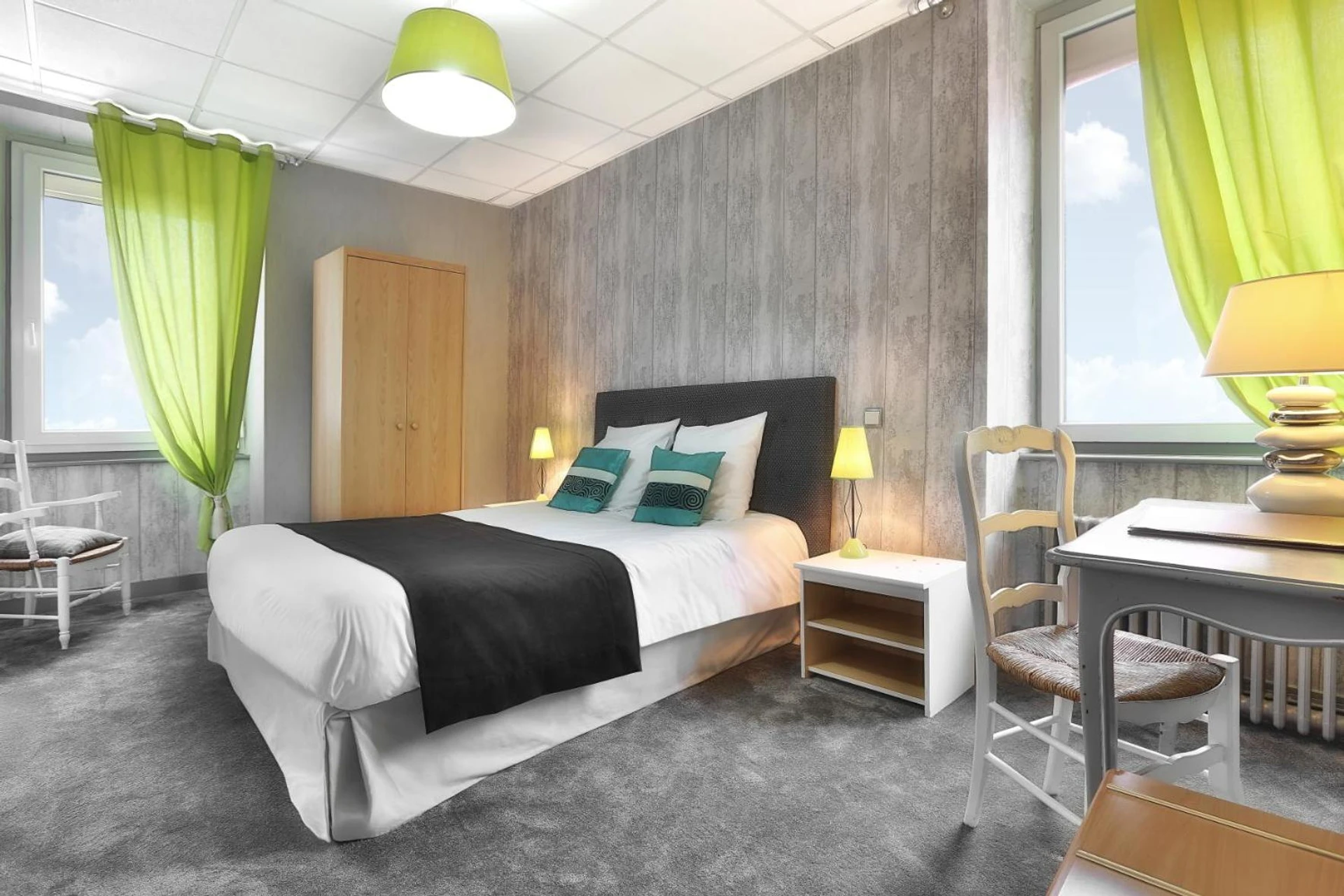 Chambre disponible pour un séminaire d'entreprise à Logis Hôtel-Restaurant Les Voyageurs - La Coquille