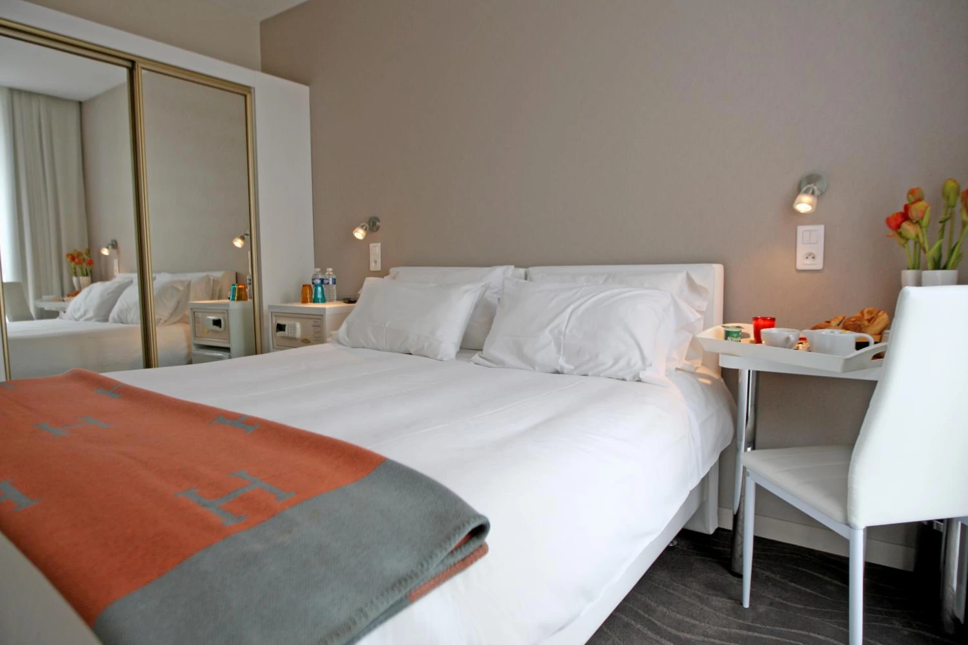 Chambre disponible pour un séminaire d'entreprise à Hôtel Ligure - Cannes