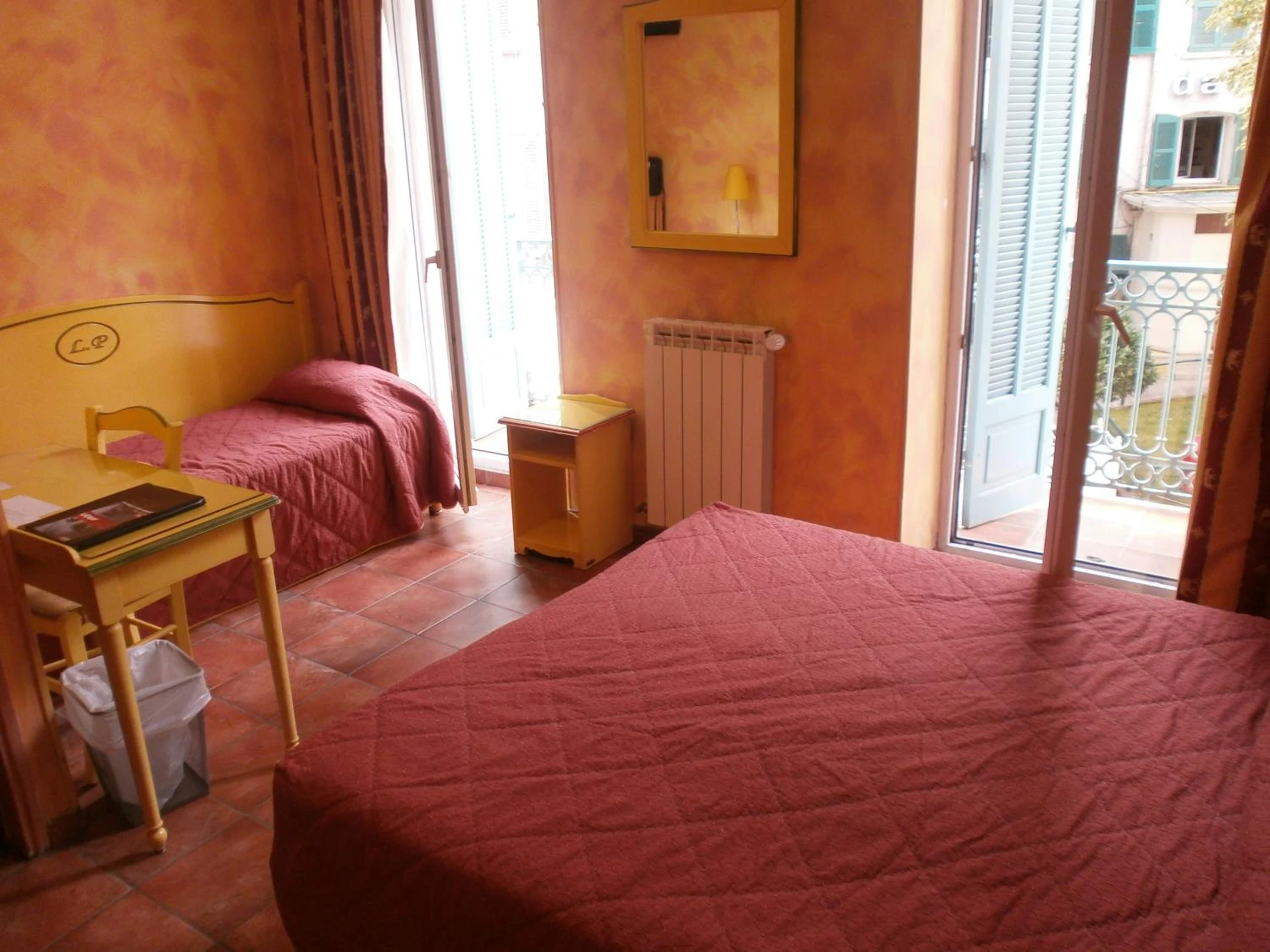 Magnifique chambre pour un séminaire d'entreprise à Little Palace - Toulon