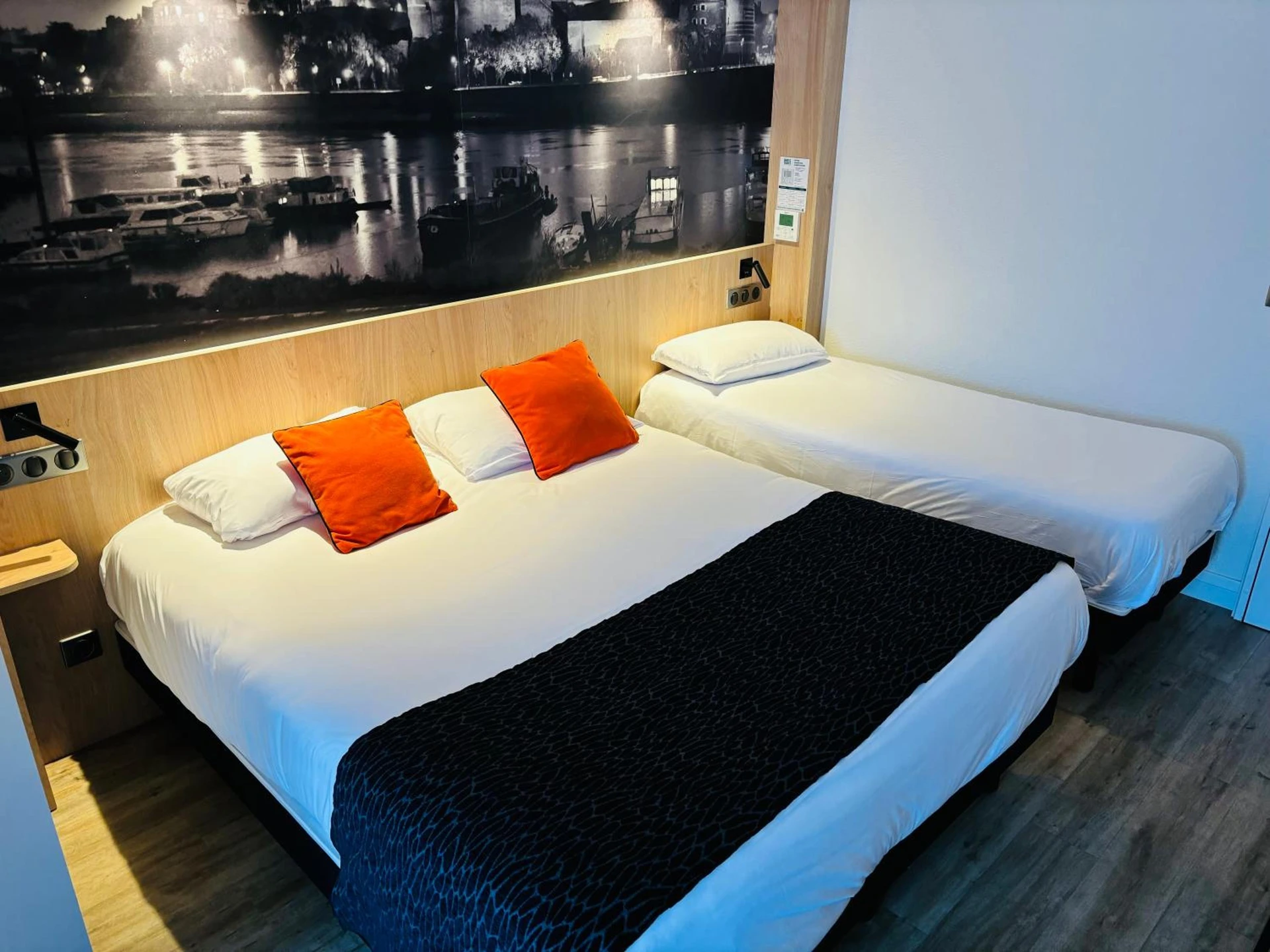Magnifique chambre pour un séminaire d'entreprise à Logis Hôtel Angers Sud - Angers