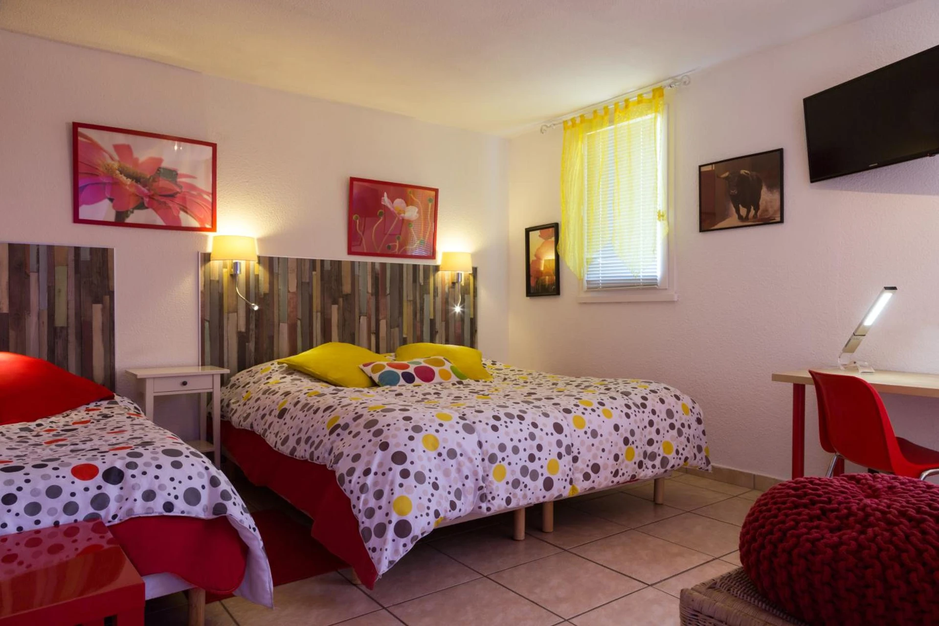 Chambre disponible pour un séminaire d'entreprise à Logis Hôtel Corintel Bordeaux Est - Tresses
