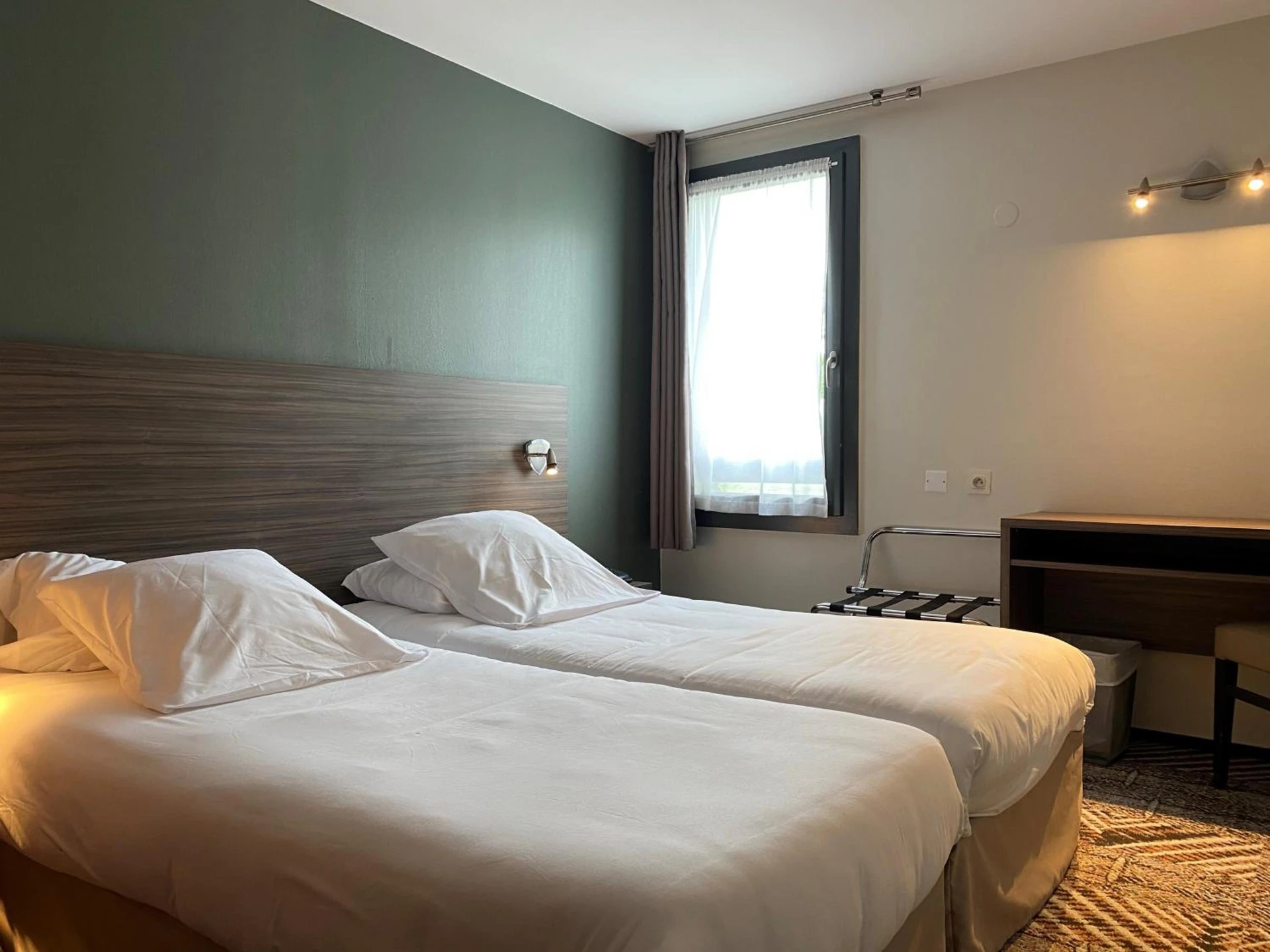 Chambre disponible pour un séminaire d'entreprise à Hotel Loreak - Bayonne