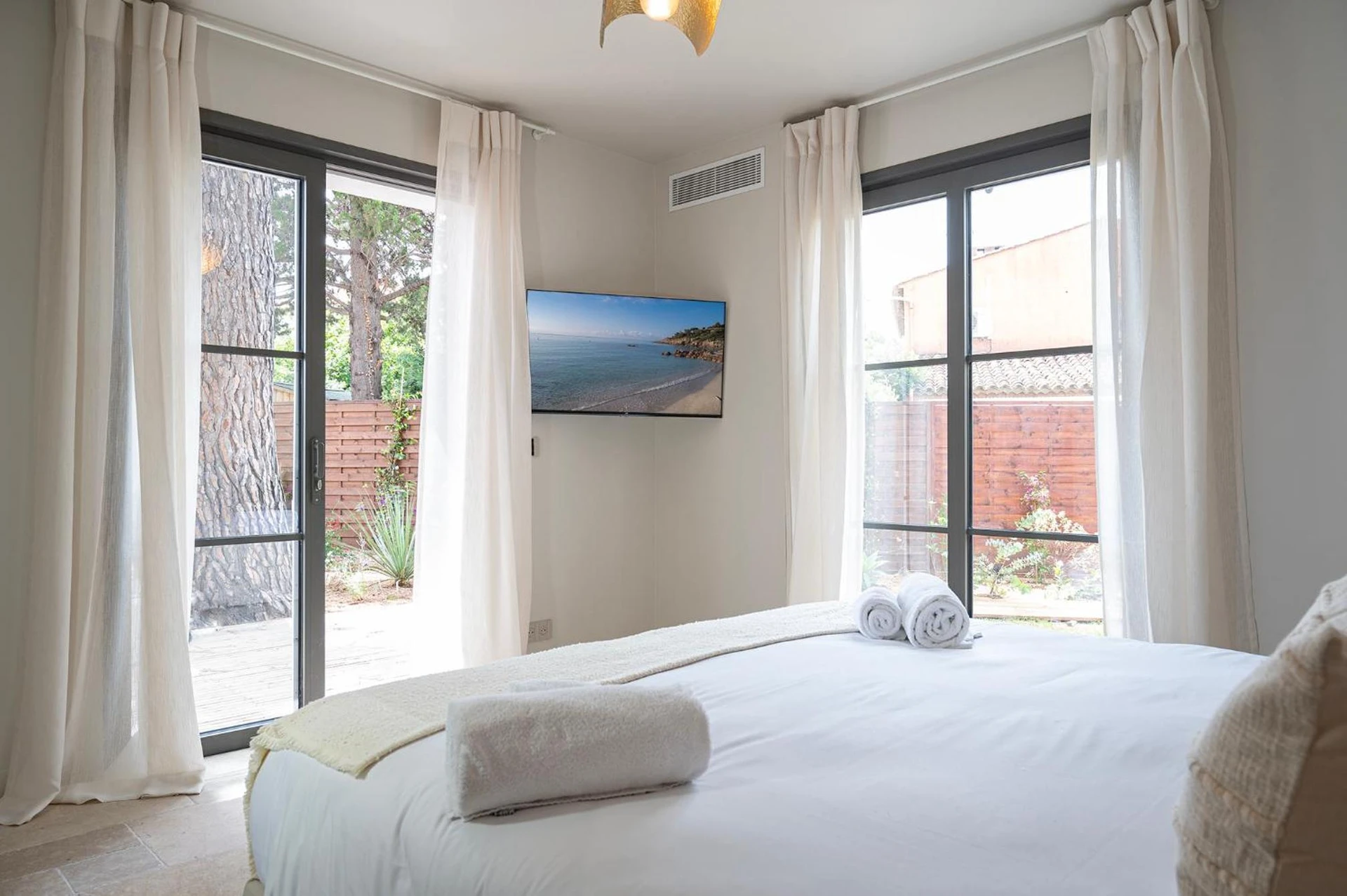 Magnifique chambre pour un séminaire d'entreprise à Lou Cagnard - Saint-Tropez