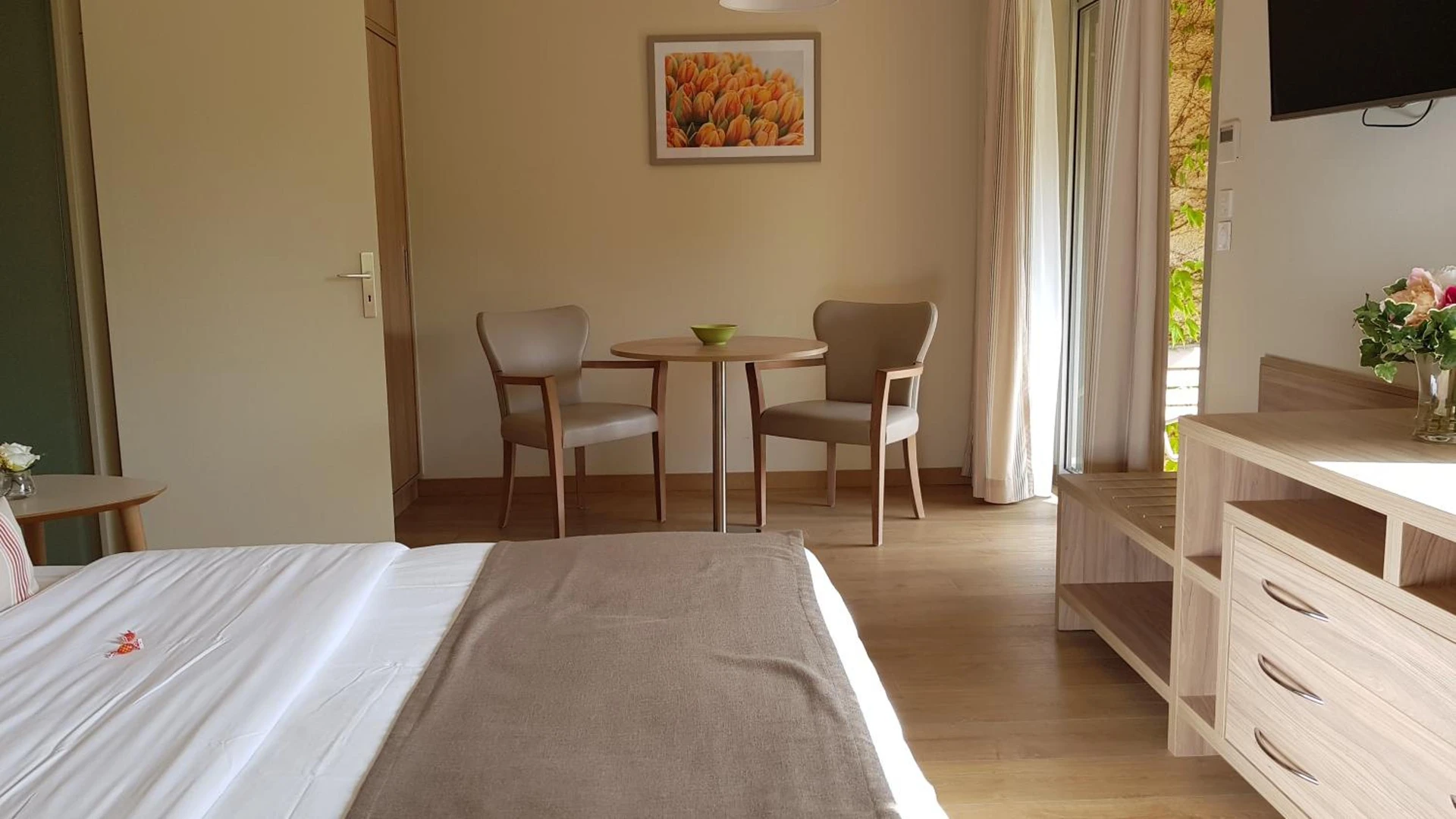 Chambre disponible pour un séminaire d'entreprise à Lou Paradou - Gréoux-les-Bains