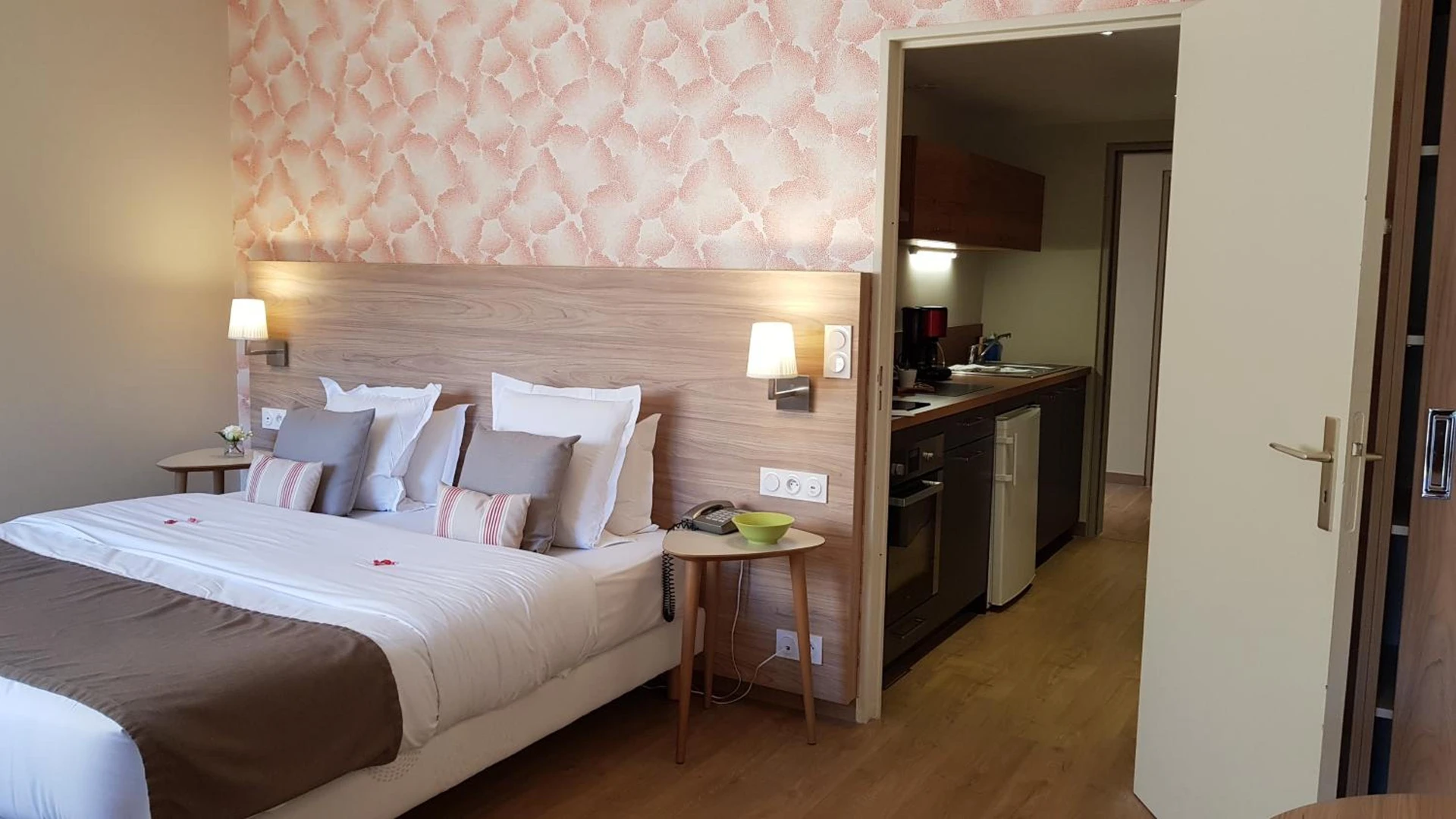 Magnifique chambre pour un séminaire d'entreprise à Lou Paradou - Gréoux-les-Bains