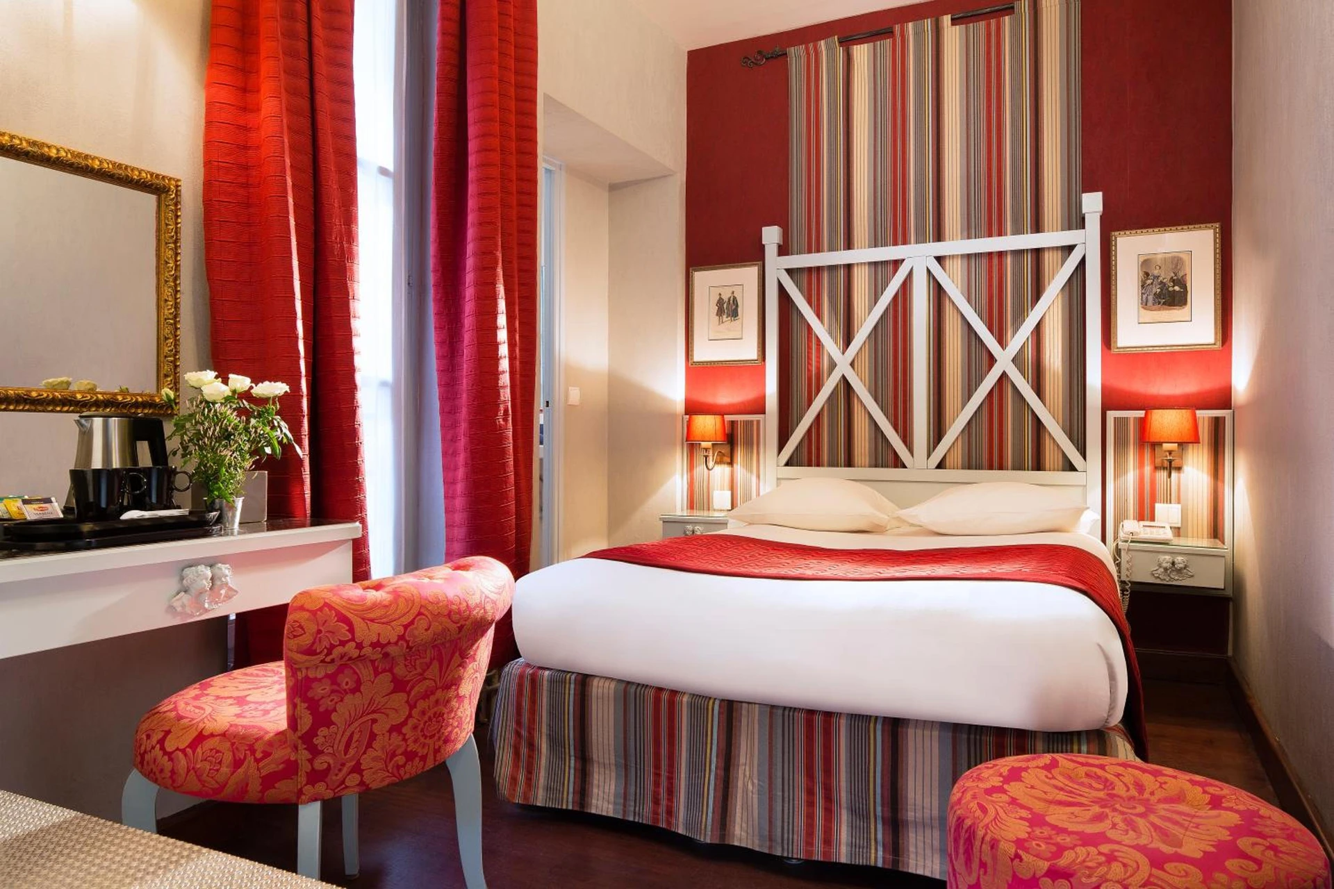 Chambre disponible pour un séminaire d'entreprise à Hotel Louvre Bons Enfants - Paris