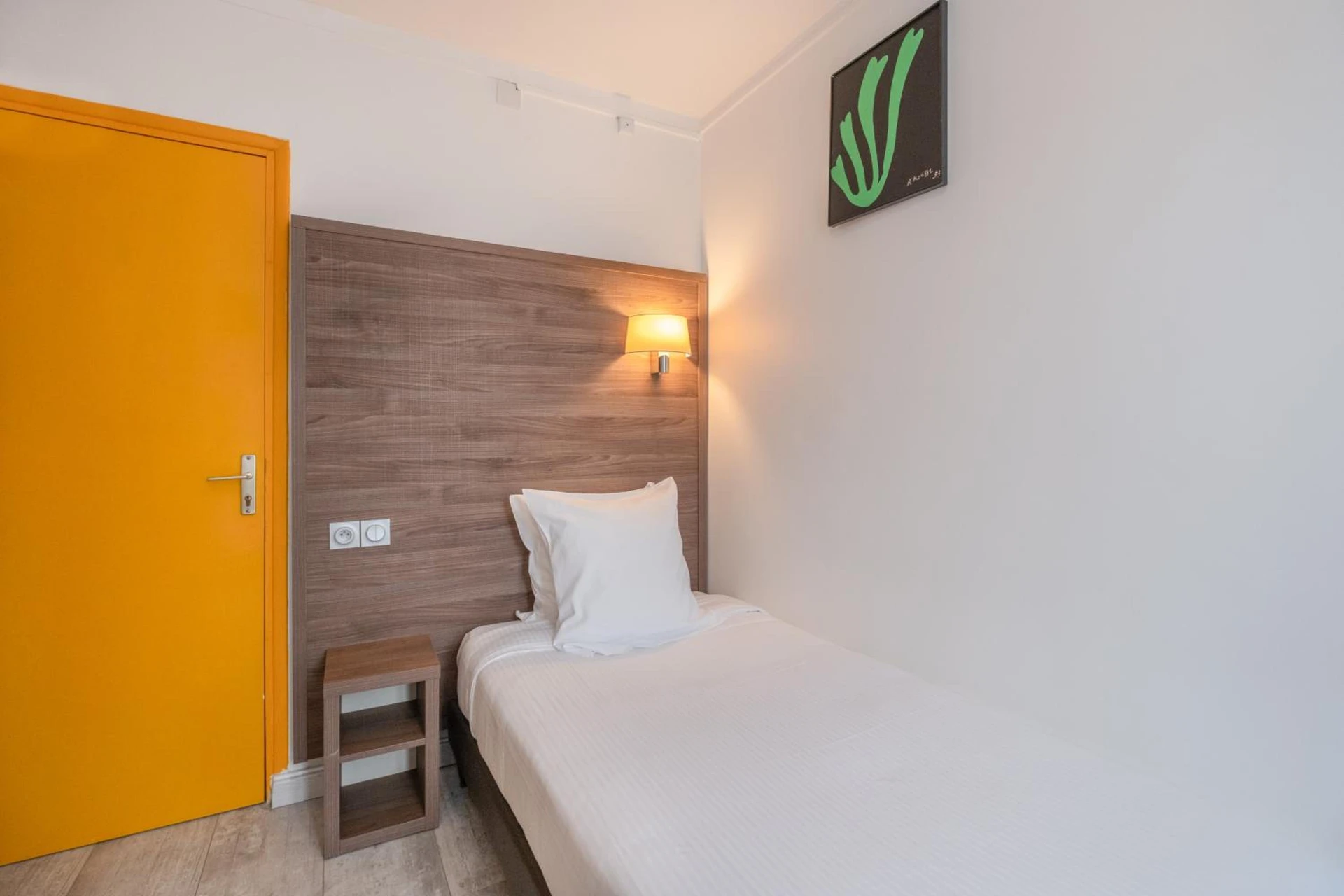 Chambre disponible pour un séminaire d'entreprise à Hotel Luxor - Issy-les-Moulineaux