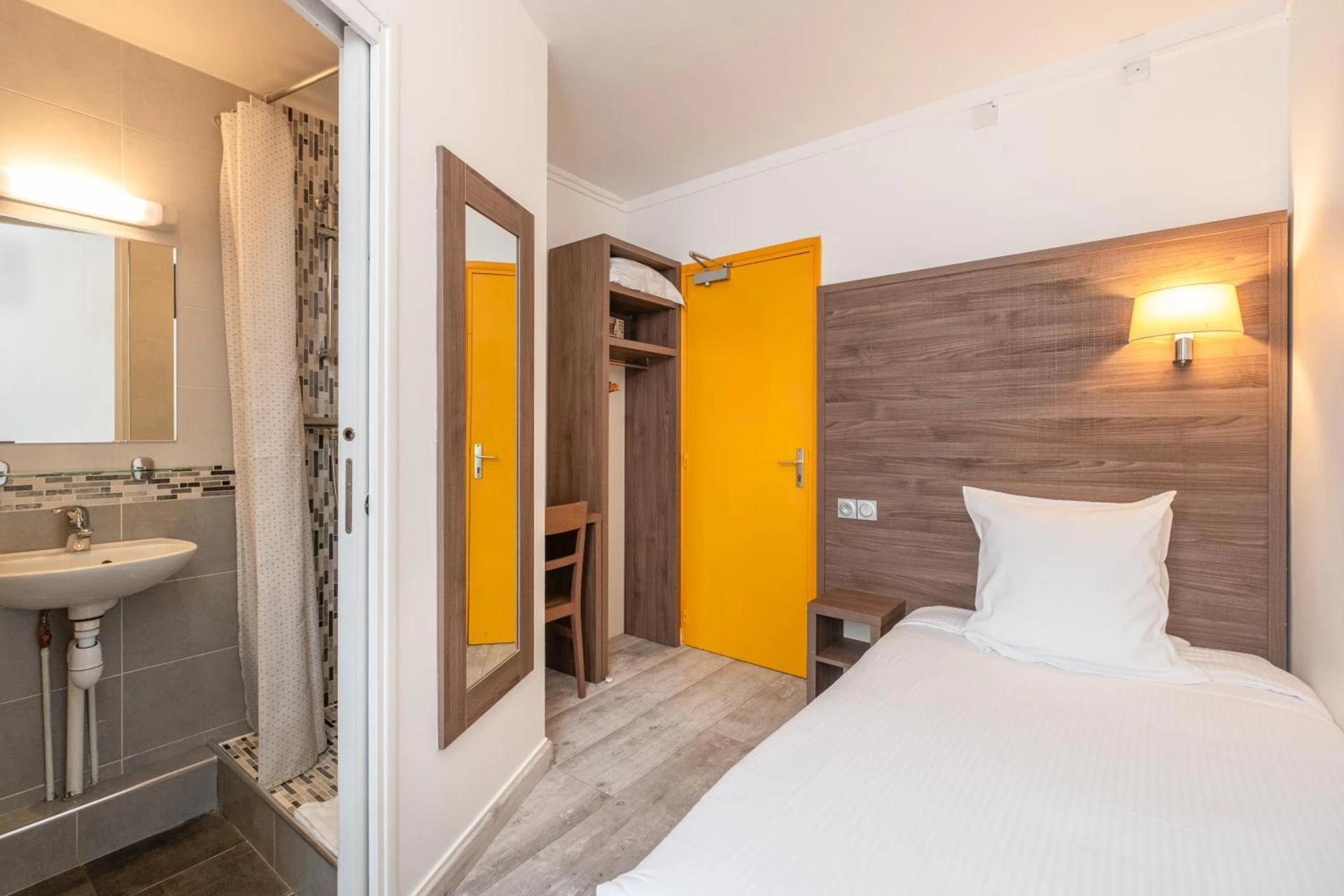 Magnifique chambre pour un séminaire d'entreprise à Hotel Luxor - Issy-les-Moulineaux