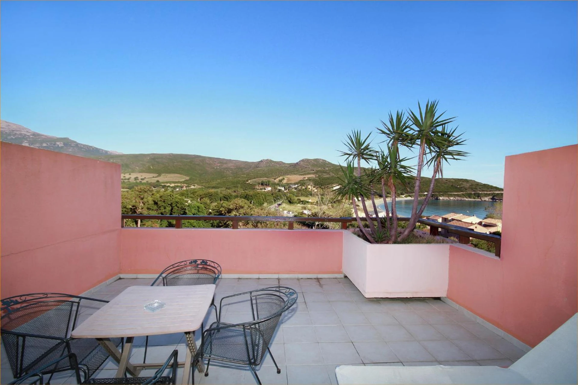 Chambre à Hotel Macchia e Mare - Organiser un séminaire d'entreprise à Pietracorbara