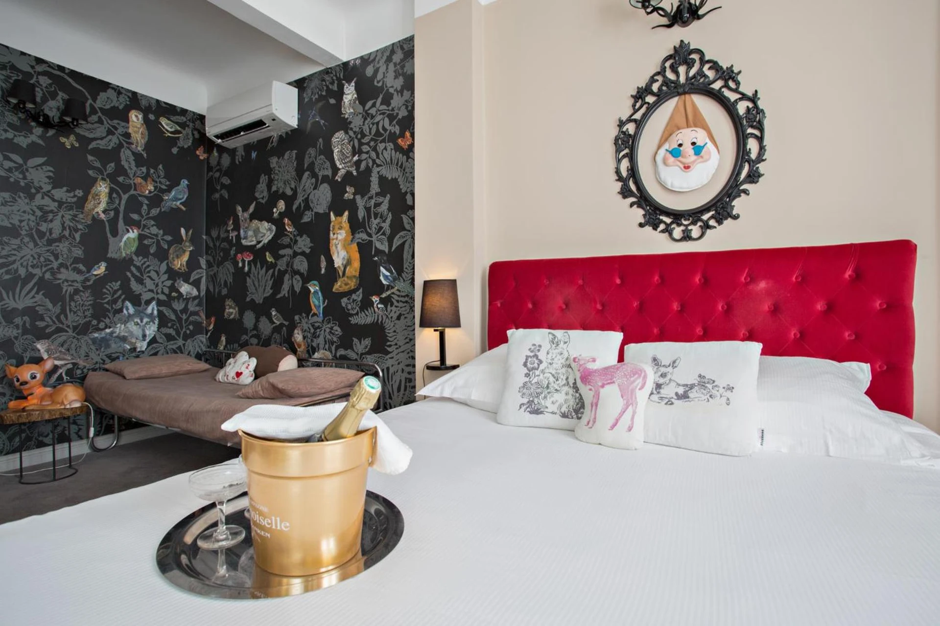 Chambre disponible pour un séminaire d'entreprise à Hôtel Mademoiselle - Juan-les-Pins