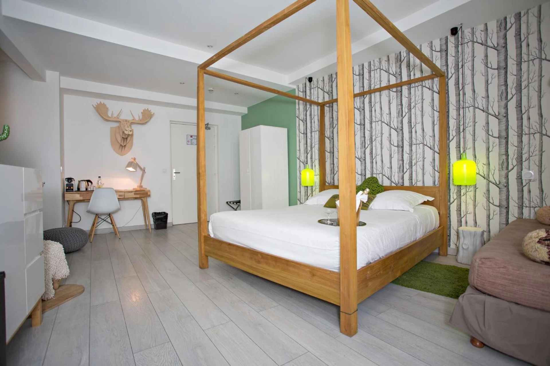Chambre disponible pour un séminaire d'entreprise à Hôtel Mademoiselle - Juan-les-Pins