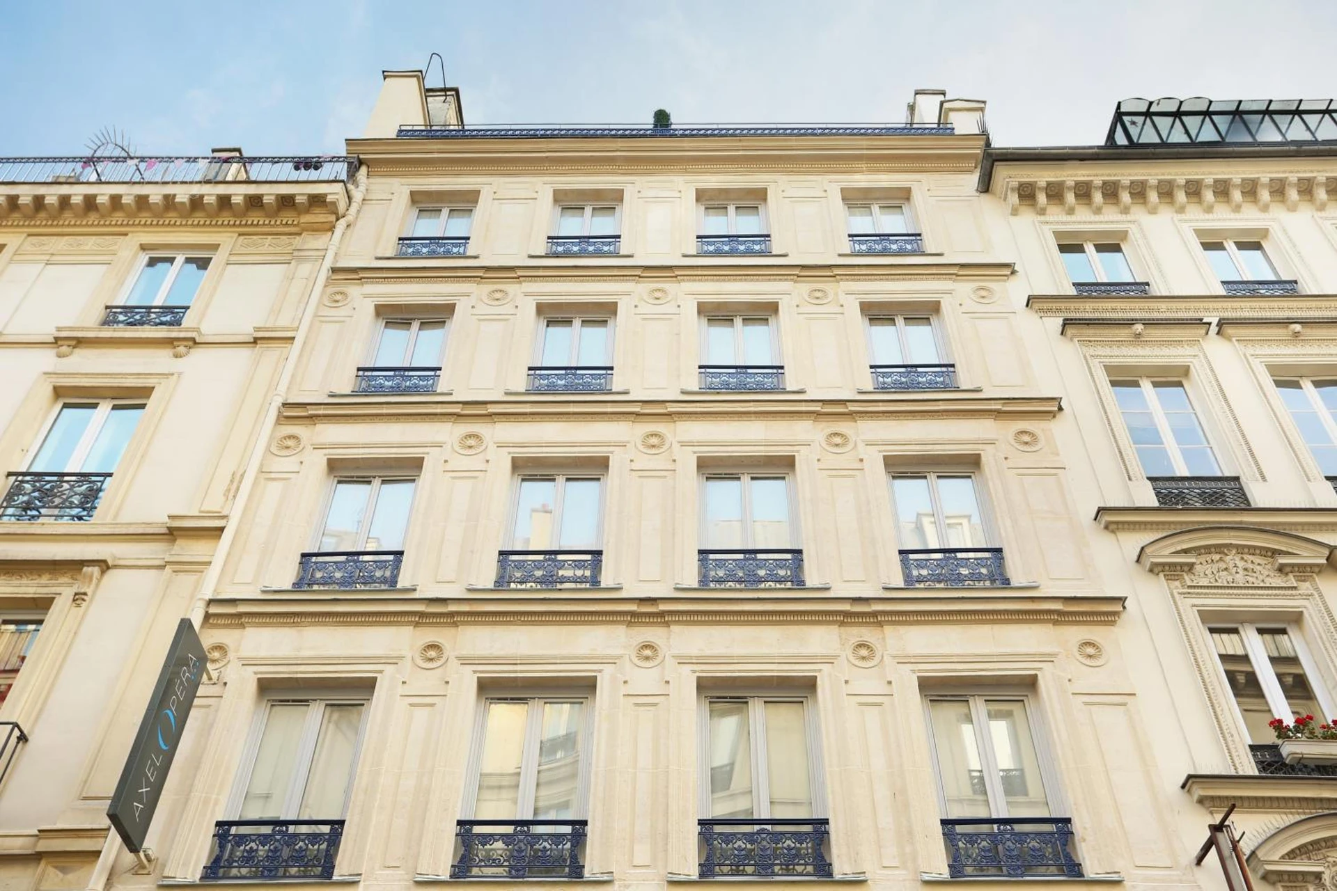 Ambiance de travail pour séminaire d'entreprise à Maison Axel Opéra Paris - Paris
