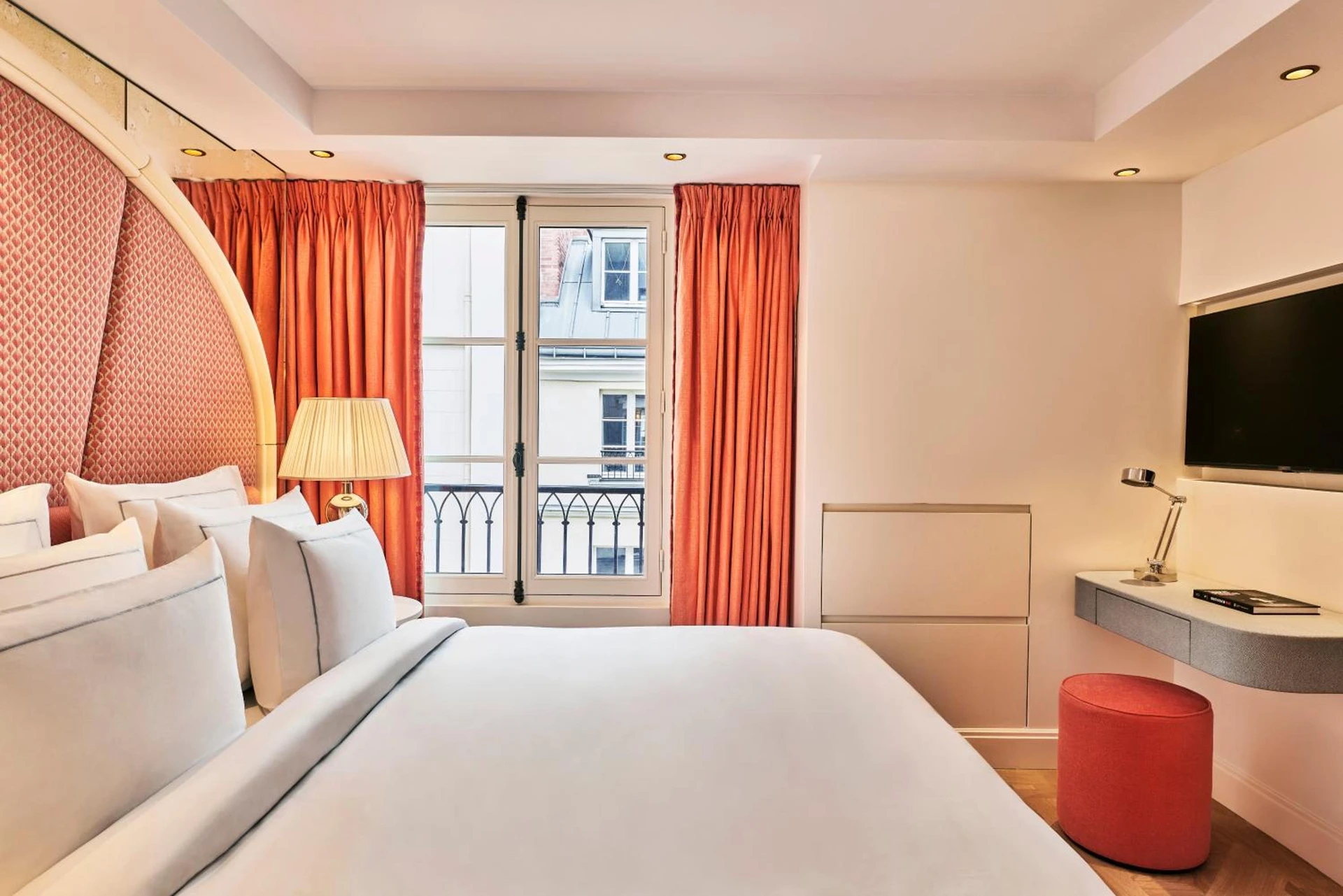Chambre disponible pour un séminaire d'entreprise à Maison Barrière Vendôme - Paris