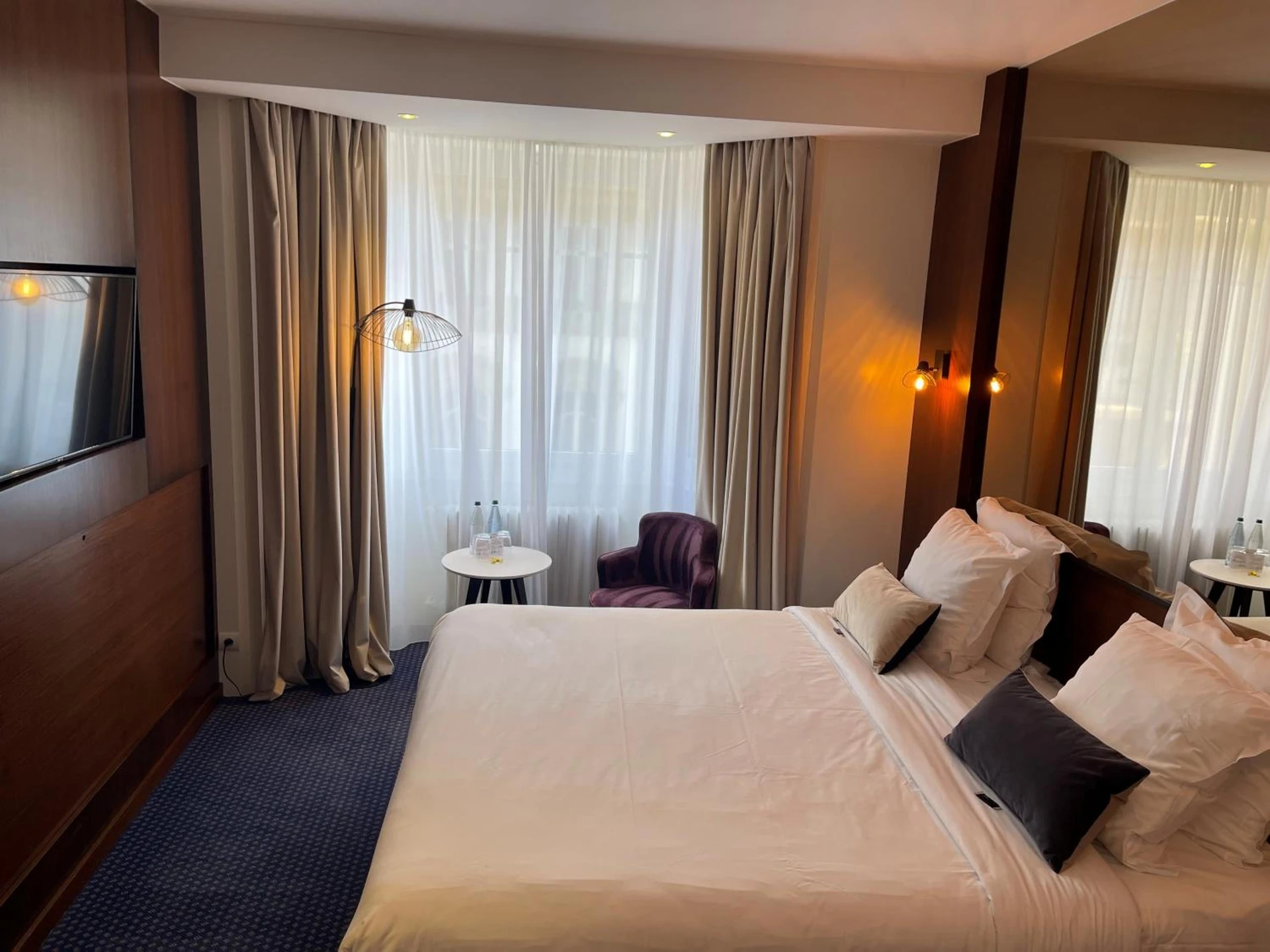 Chambre disponible pour un séminaire d'entreprise à Maison LUTETIA R - Strasbourg