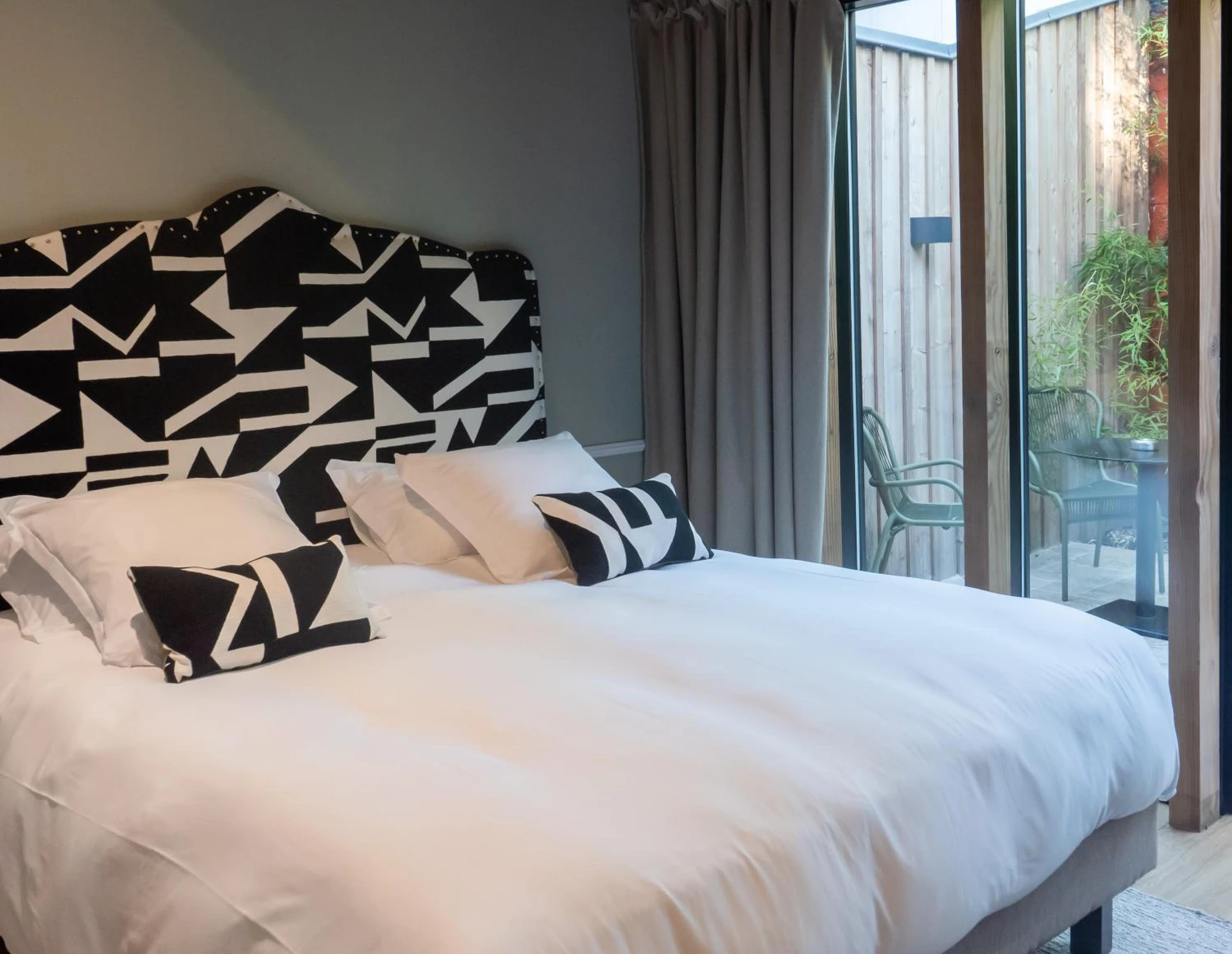 Chambre disponible pour un séminaire d'entreprise à Hôtel Maison Pavlov - Restaurant & Spa - Le Bouscat