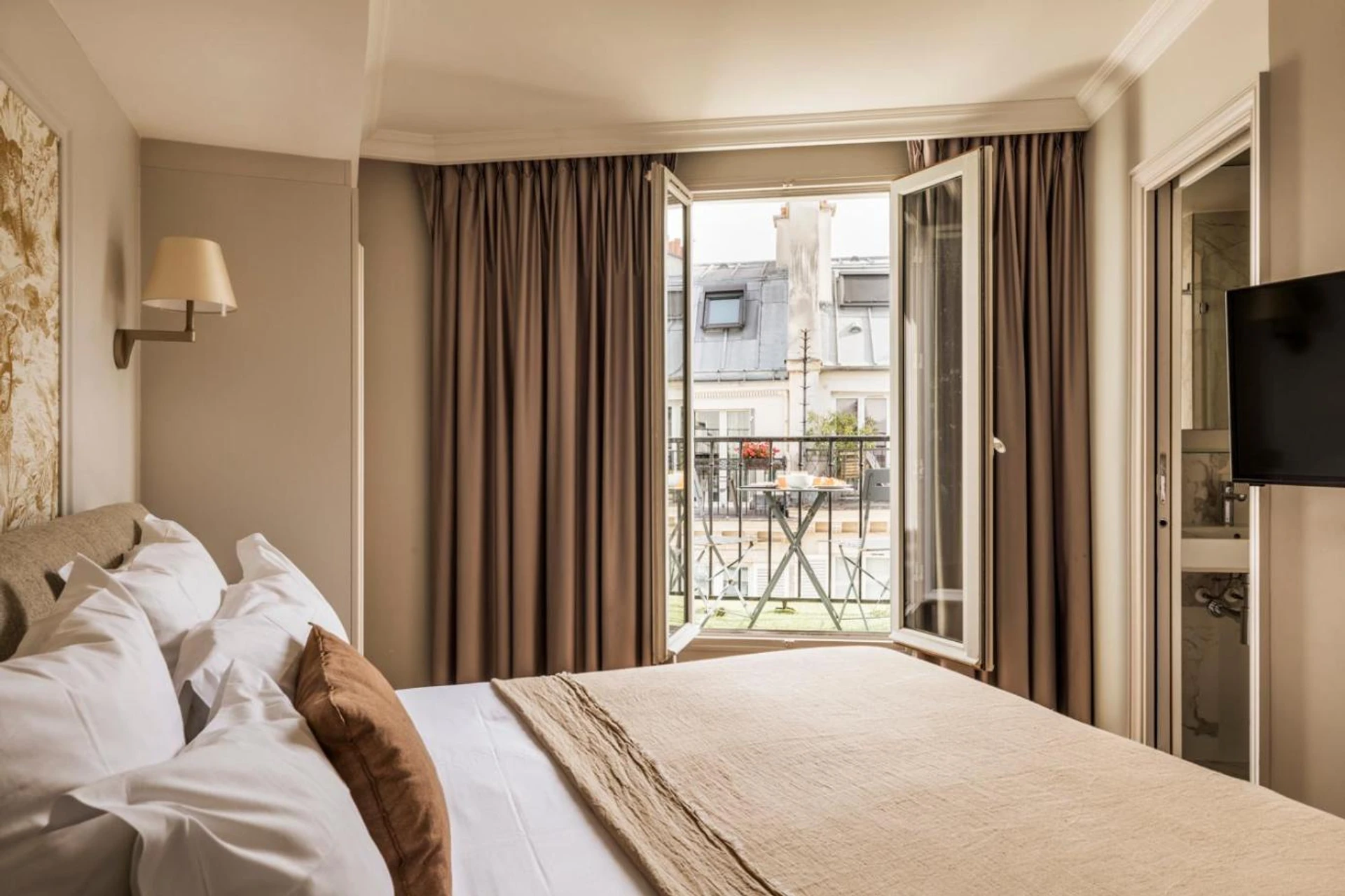 Chambre disponible pour un séminaire d'entreprise à Maison Pigalle - Paris