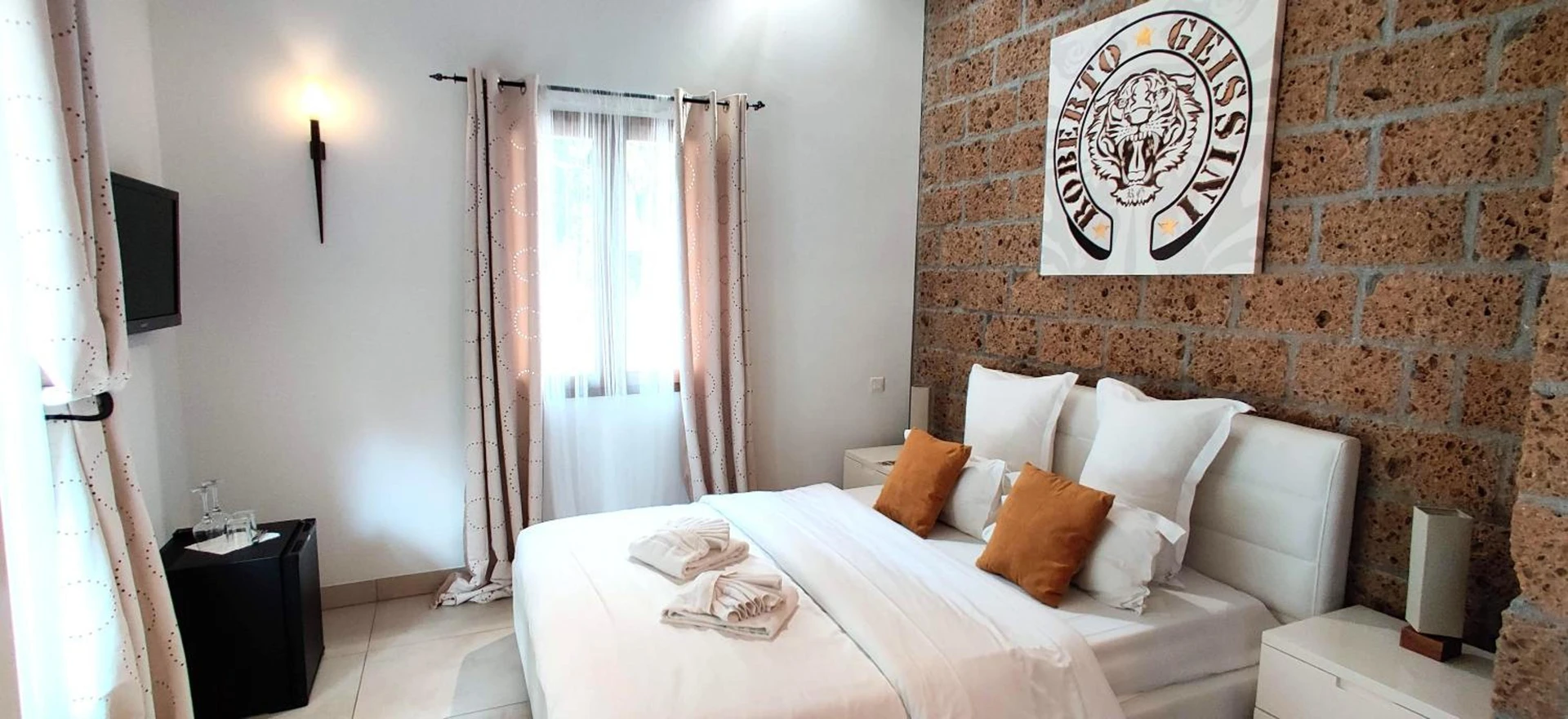 Chambre disponible pour un séminaire d'entreprise à Maison Prestige Saint Tropez by Roberto Geissini - Grimaud