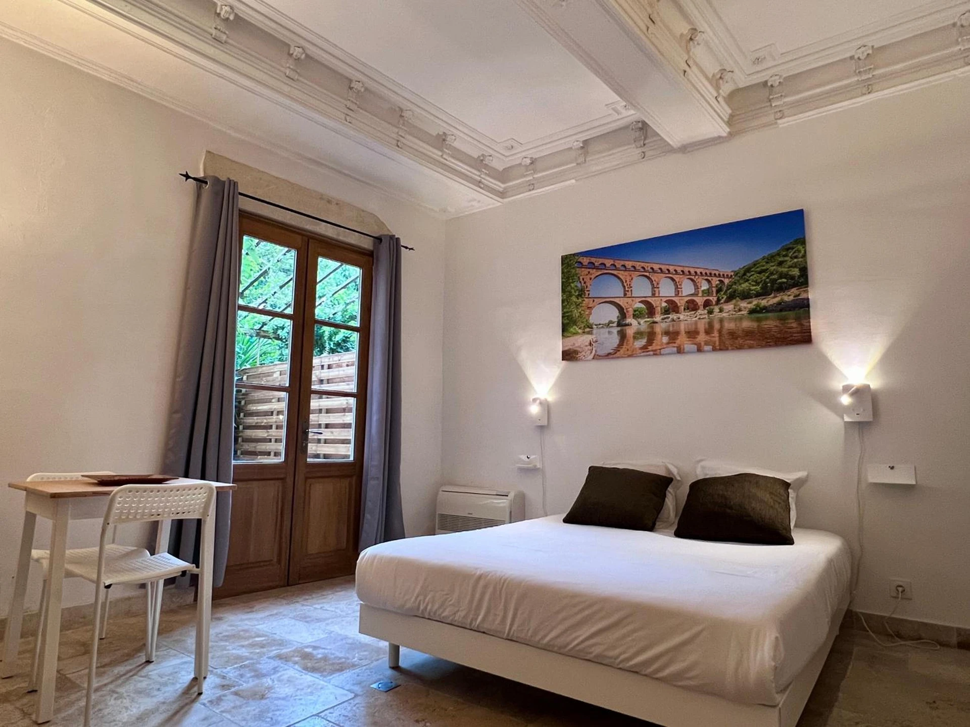Chambre disponible pour un séminaire d'entreprise à Hotel Majestic - Nîmes