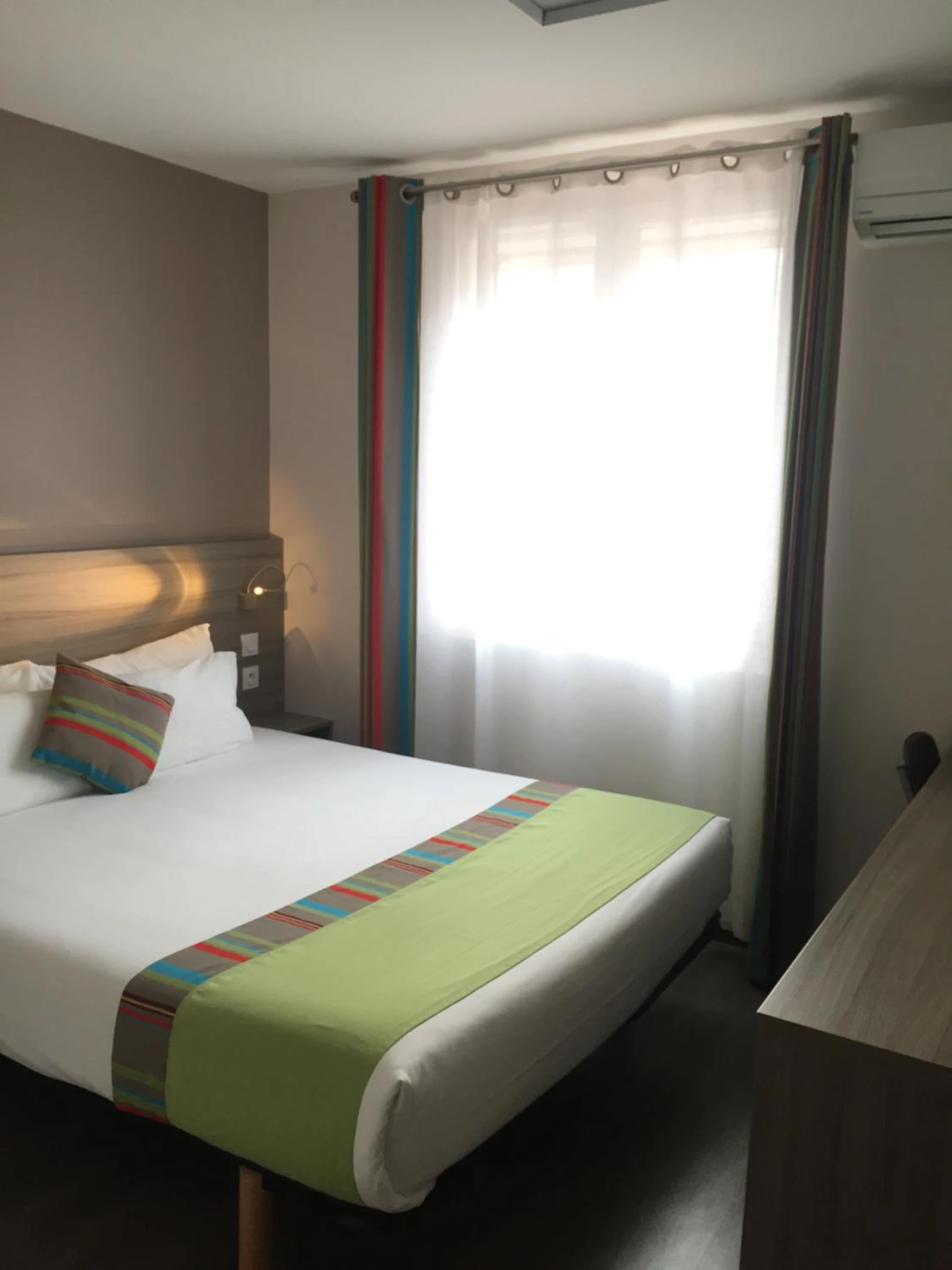 Chambre disponible pour un séminaire d'entreprise à Hotel Le Majestic Canet plage - Canet-en-Roussillon