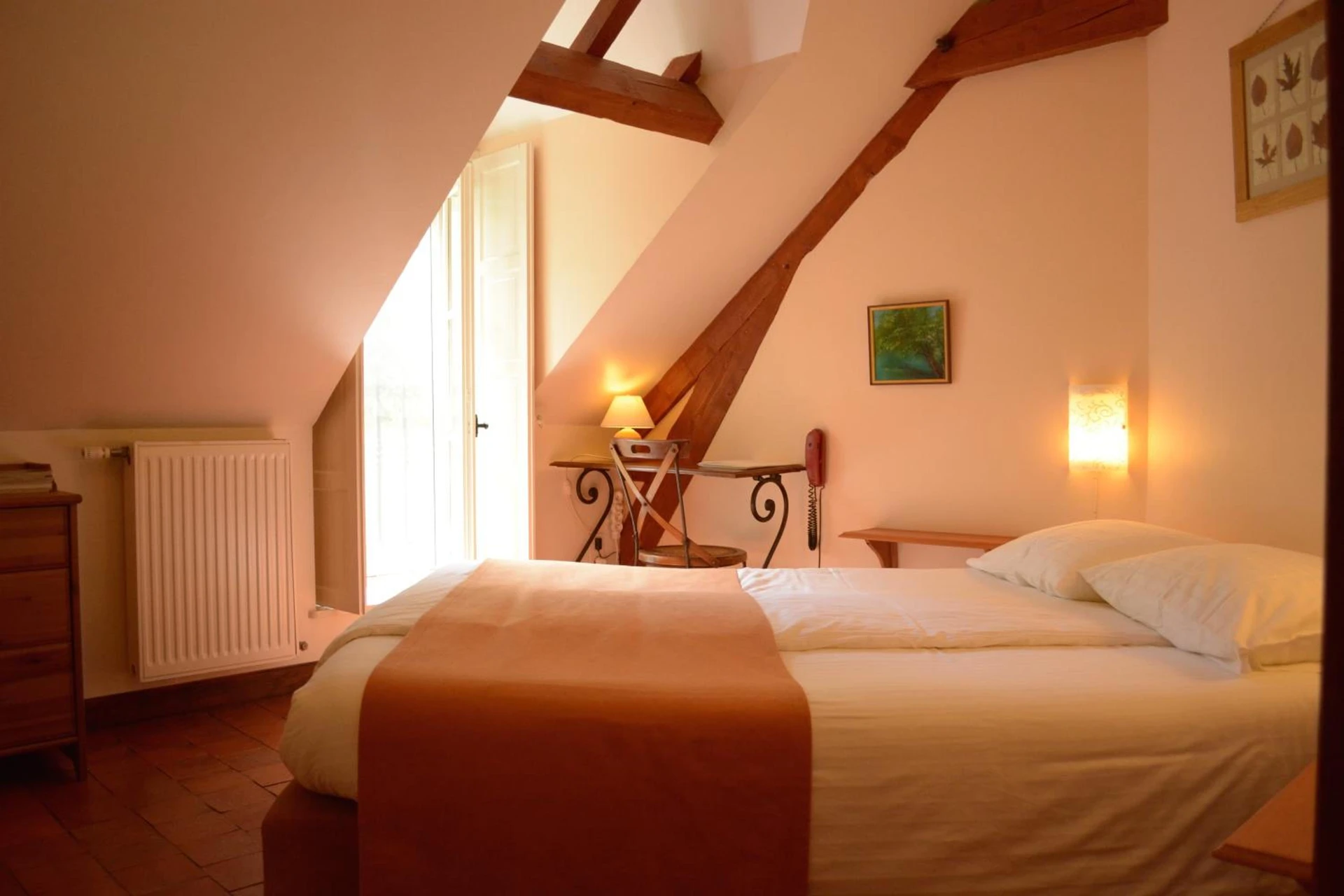 Chambre disponible pour un séminaire d'entreprise à Manoir Bonpassage - Thury
