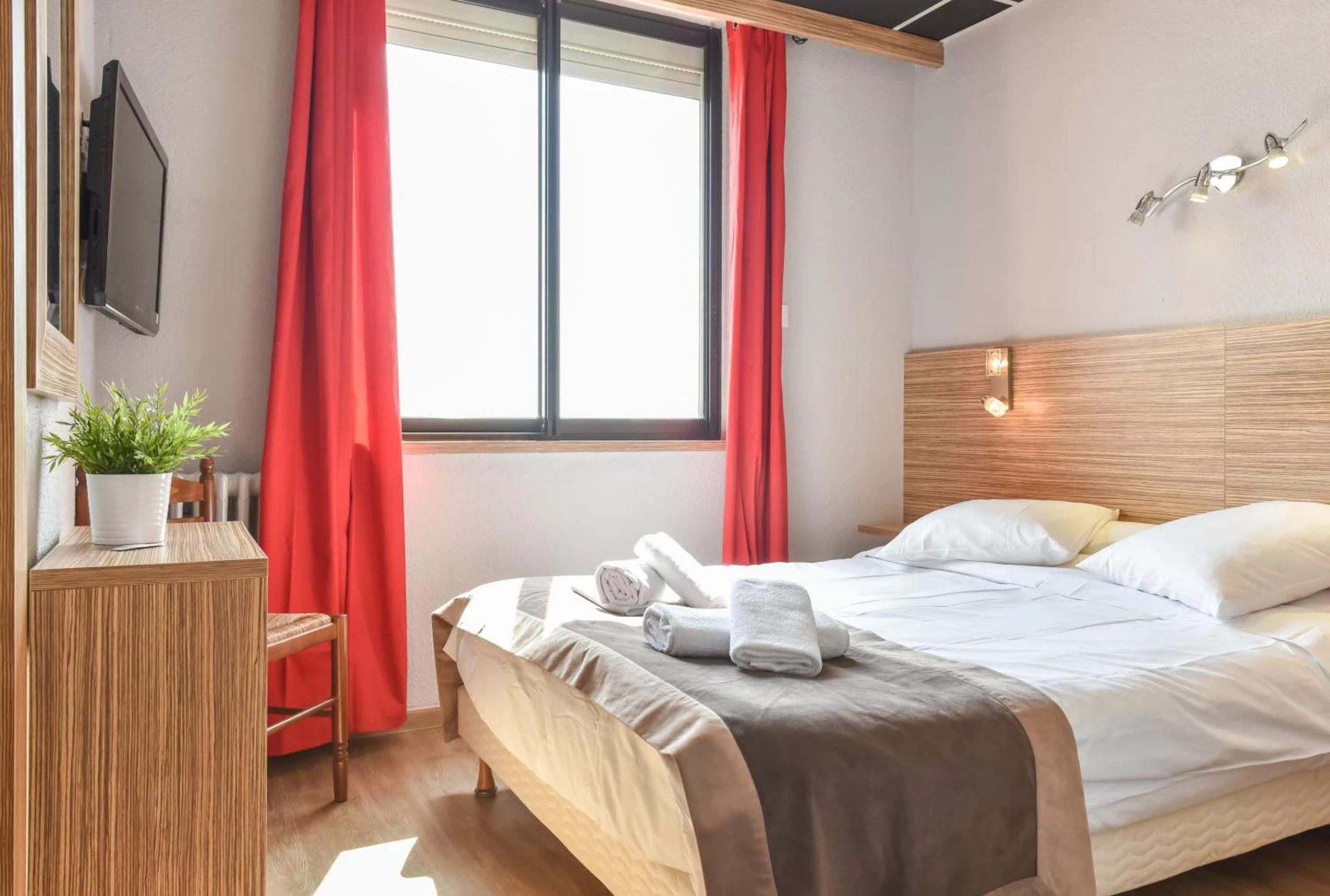 Chambre disponible pour un séminaire d'entreprise à Mar I Sol Logis - Saint-Cyprien