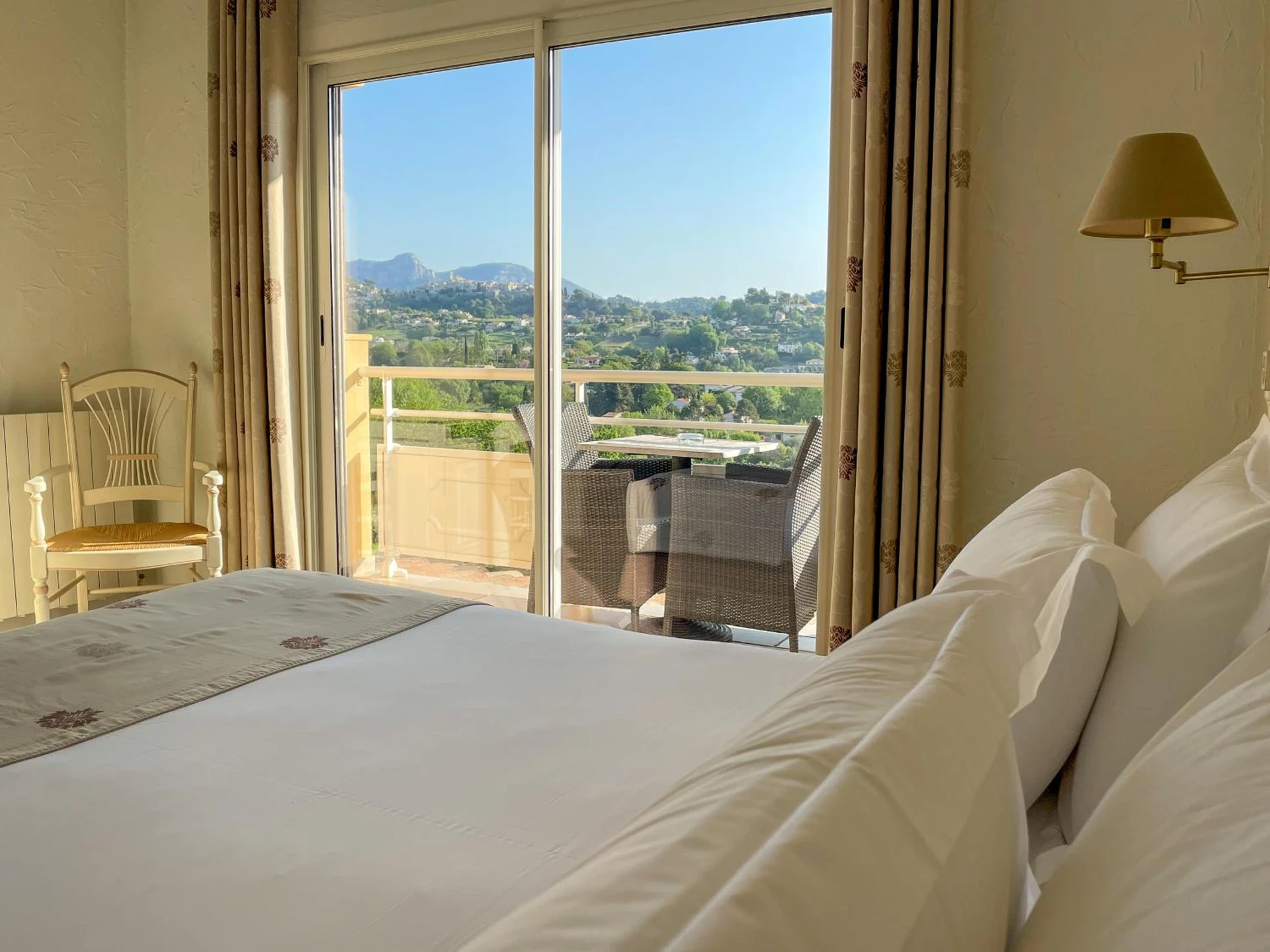 Chambre disponible pour un séminaire d'entreprise à Hotel Marc-Hely - La Colle-sur-Loup