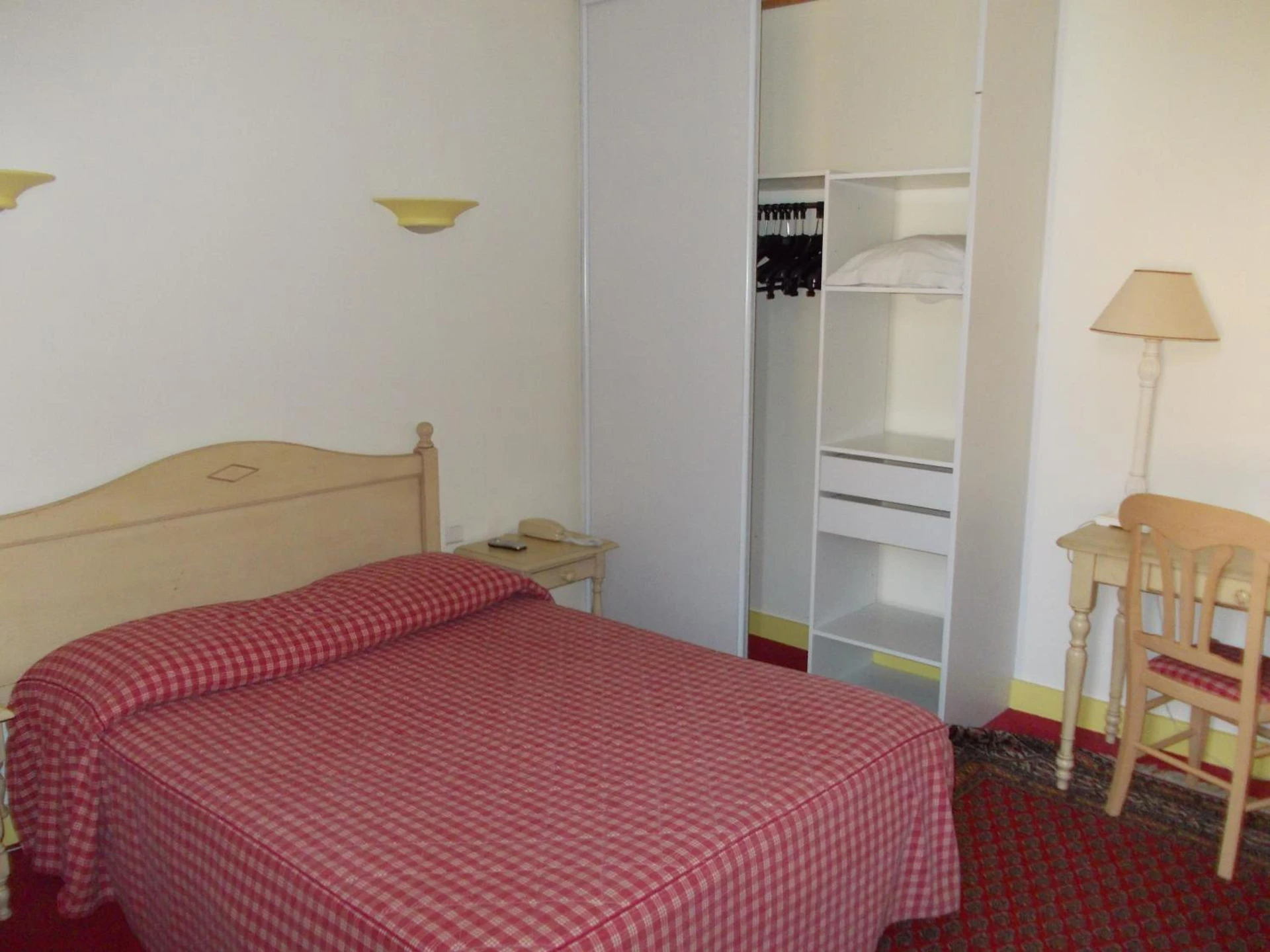 Chambre disponible pour un séminaire d'entreprise à Hotel Marcellin - Beaulieu-sur-Mer
