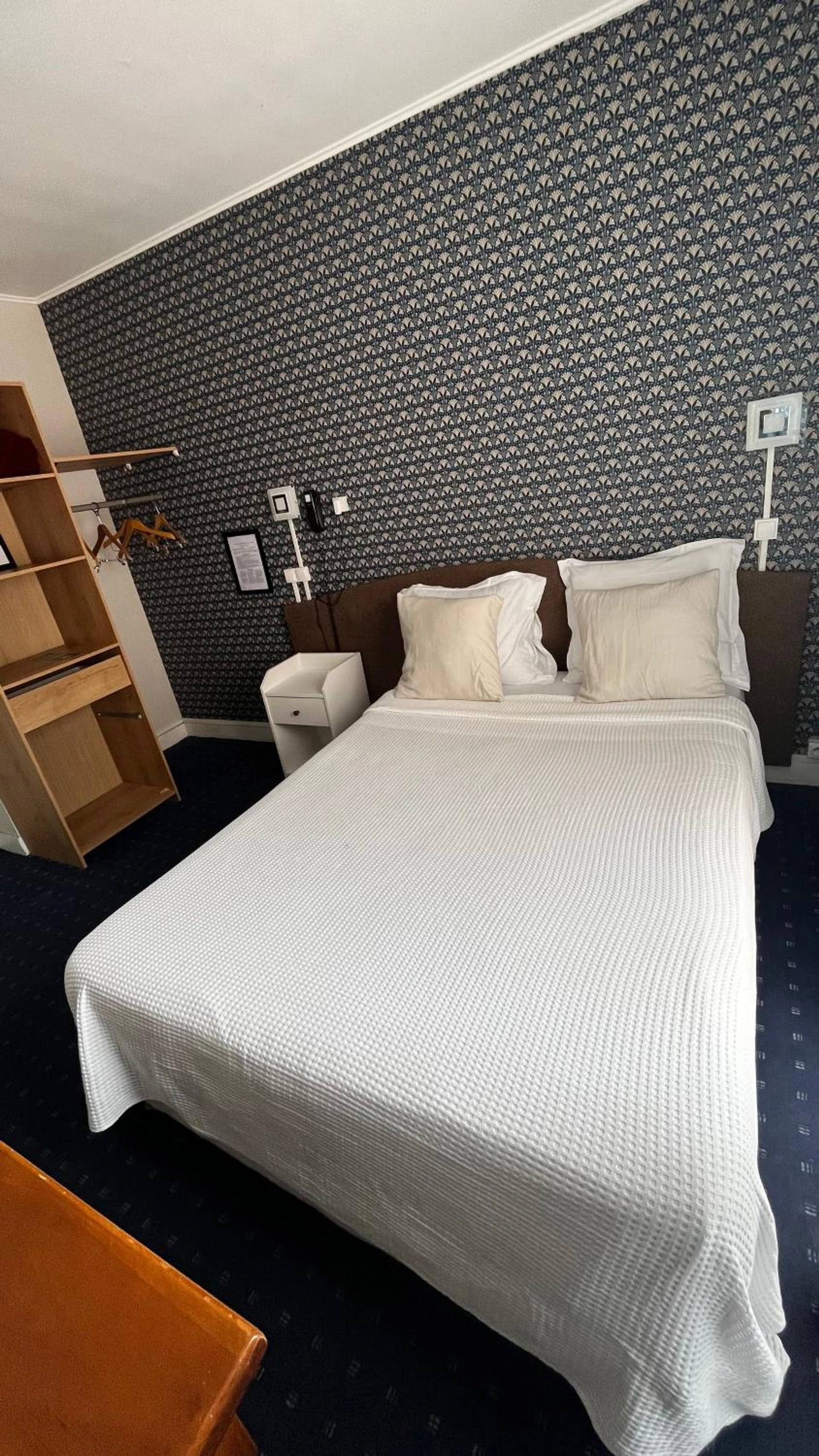 Chambre disponible pour un séminaire d'entreprise à Hôtel Marie Louise - Enghien-les-Bains